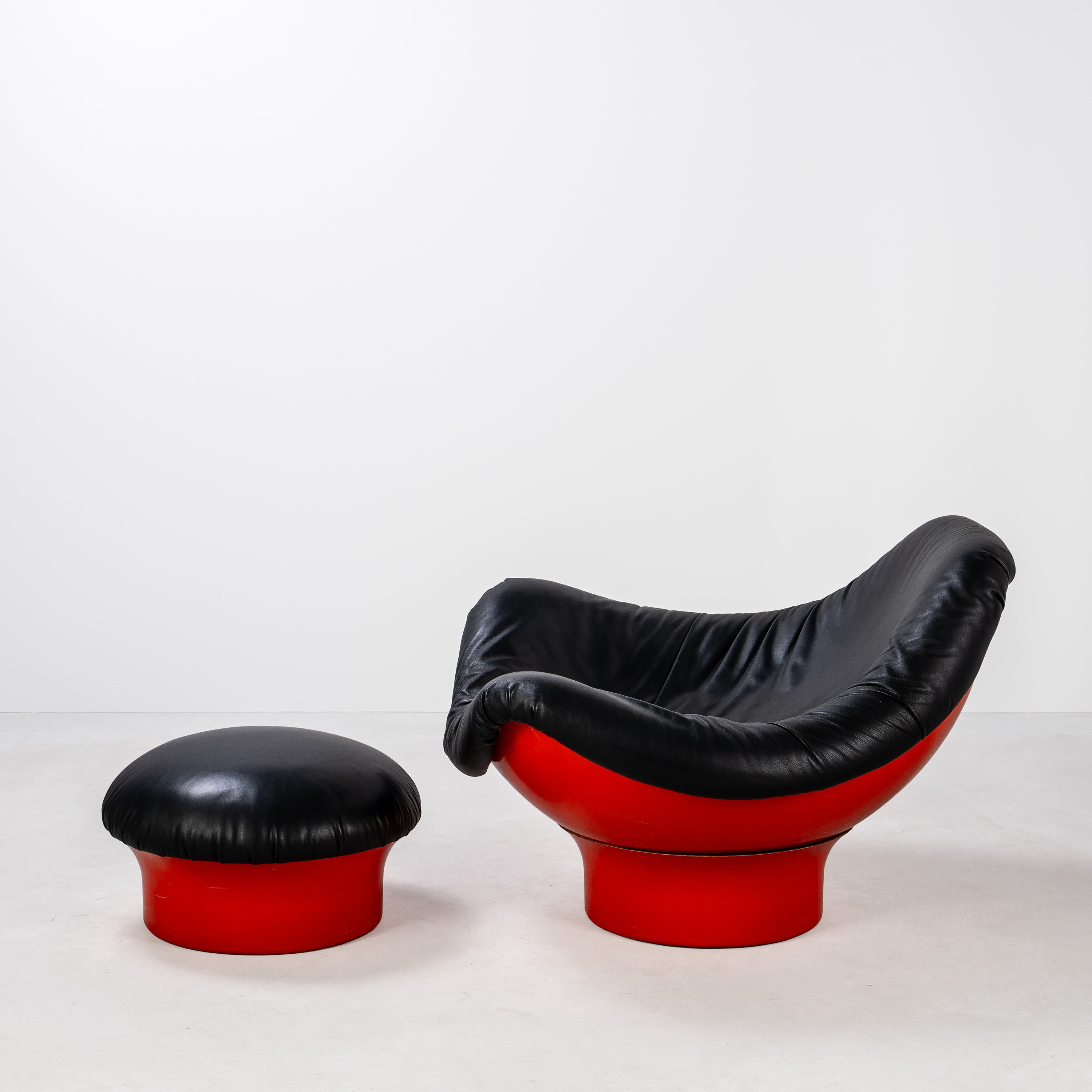 Poltrona Rodica Chair con pouf