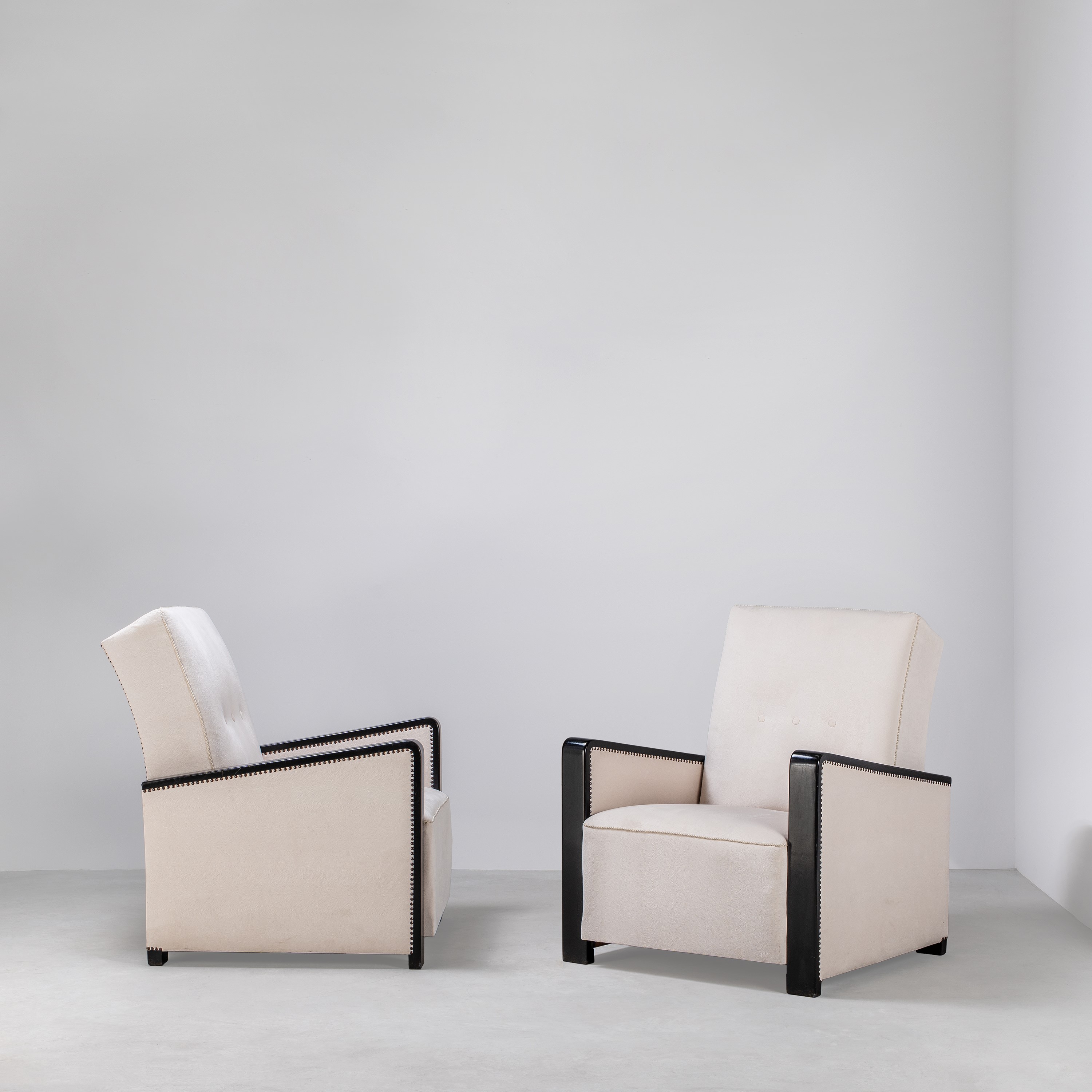 Coppia Poltrone Art Déco con tavolino