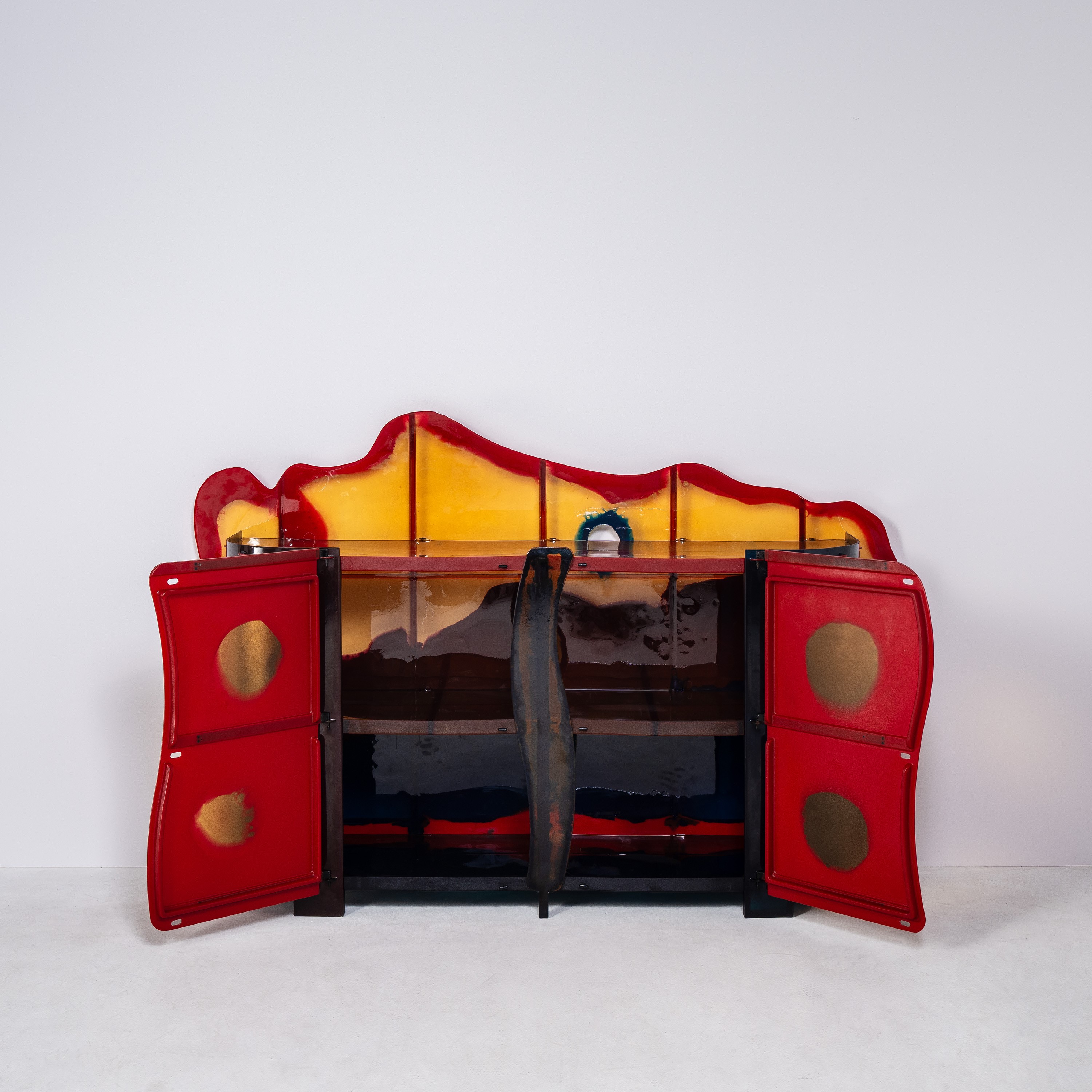 Credenza a due ante Nobody’s Pefect