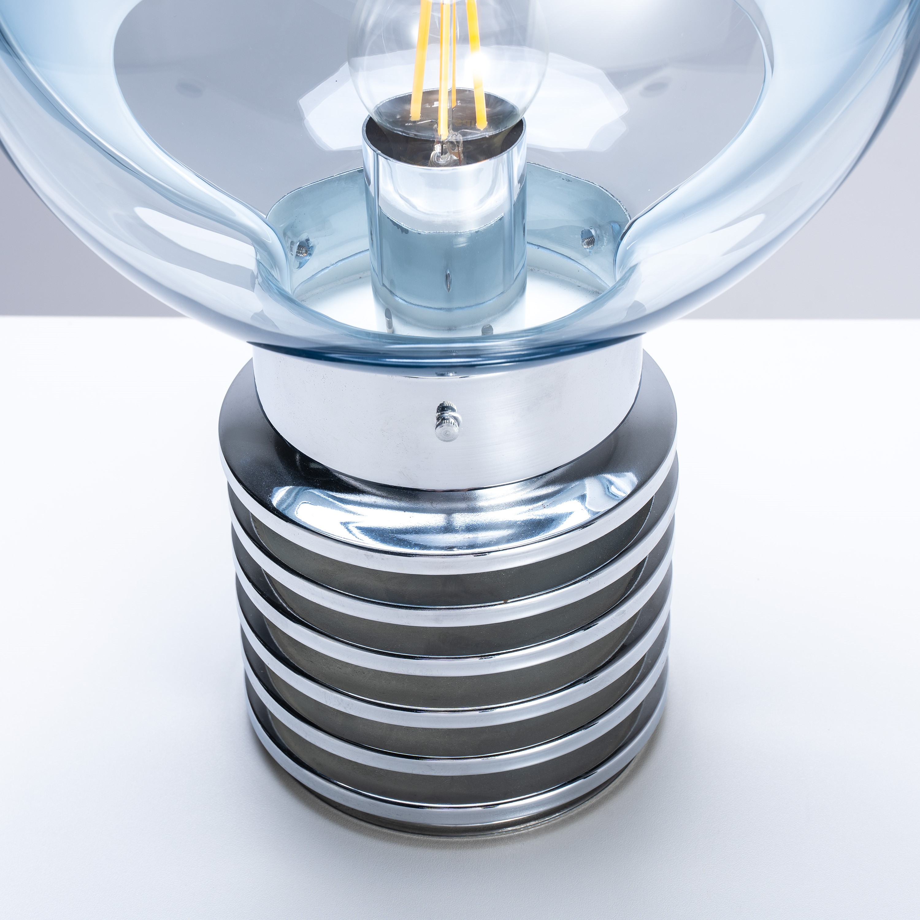 Lampada da tavolo mod. Membrane