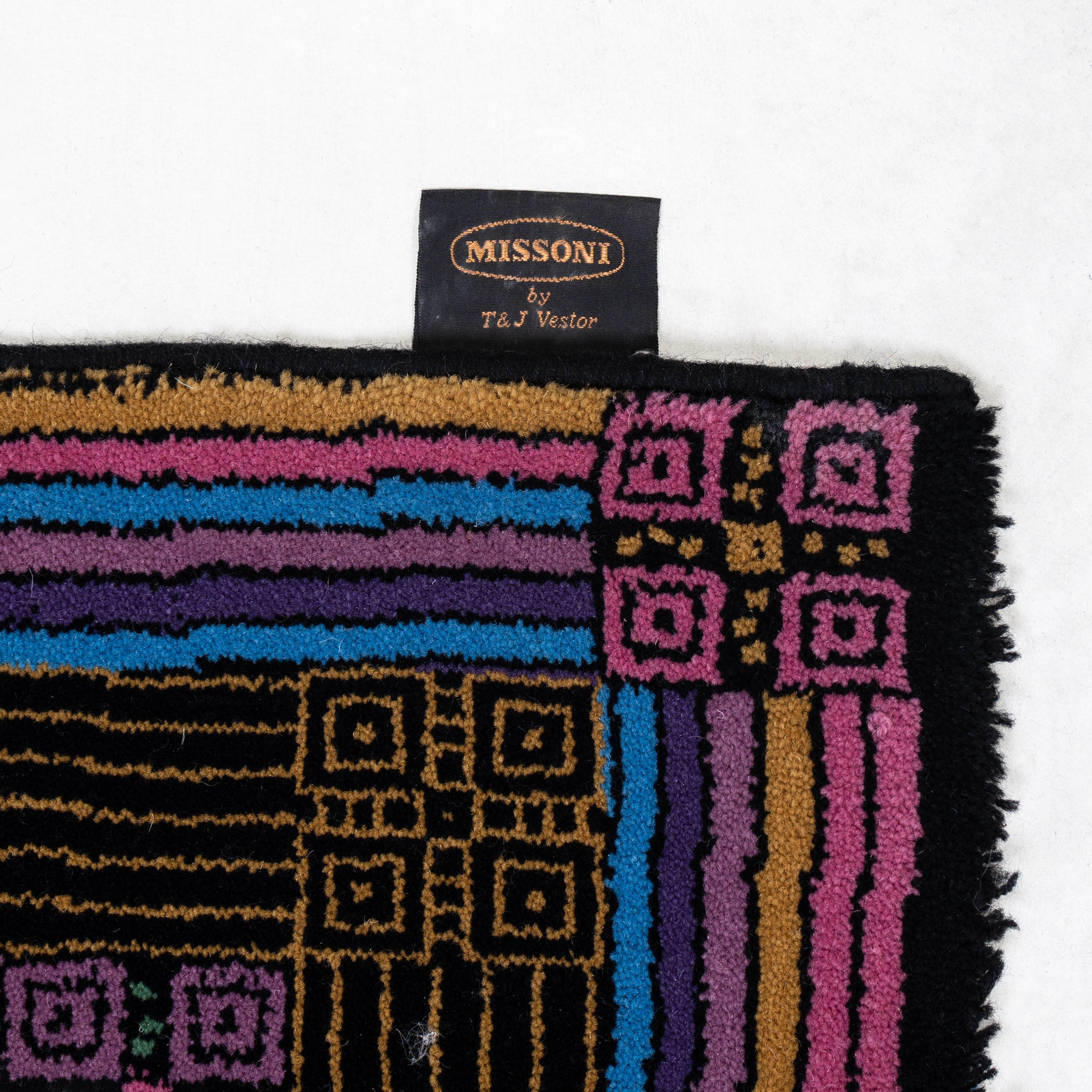 Tappeto con stampa geometrica