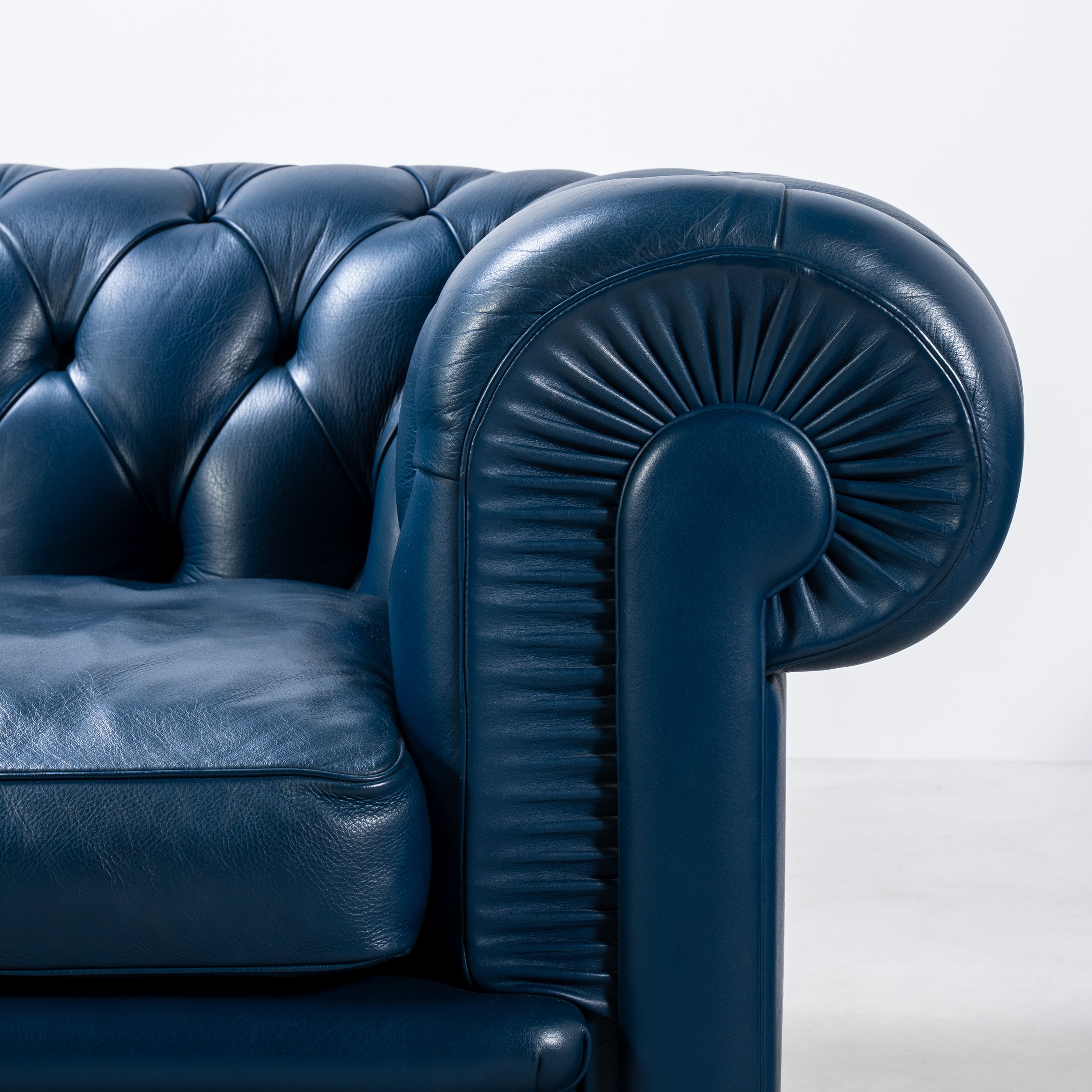 Coppia divani Chester 934