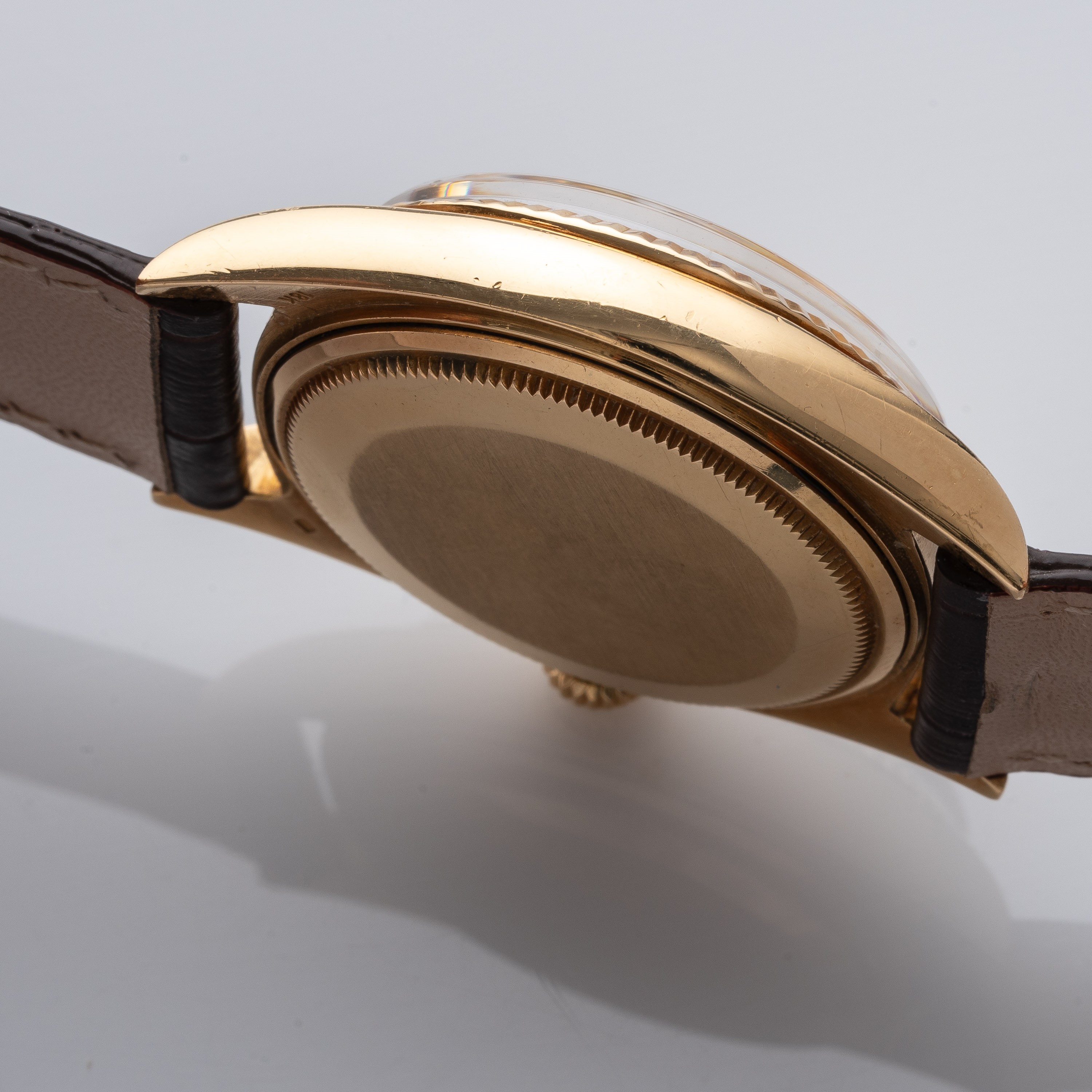 ROLEX - DAY DATEOROLOGIO DAYDATE (DATARIO IN INGLESE) A CARICA AUTOMATICA IN ORO GIALLO 18KT.