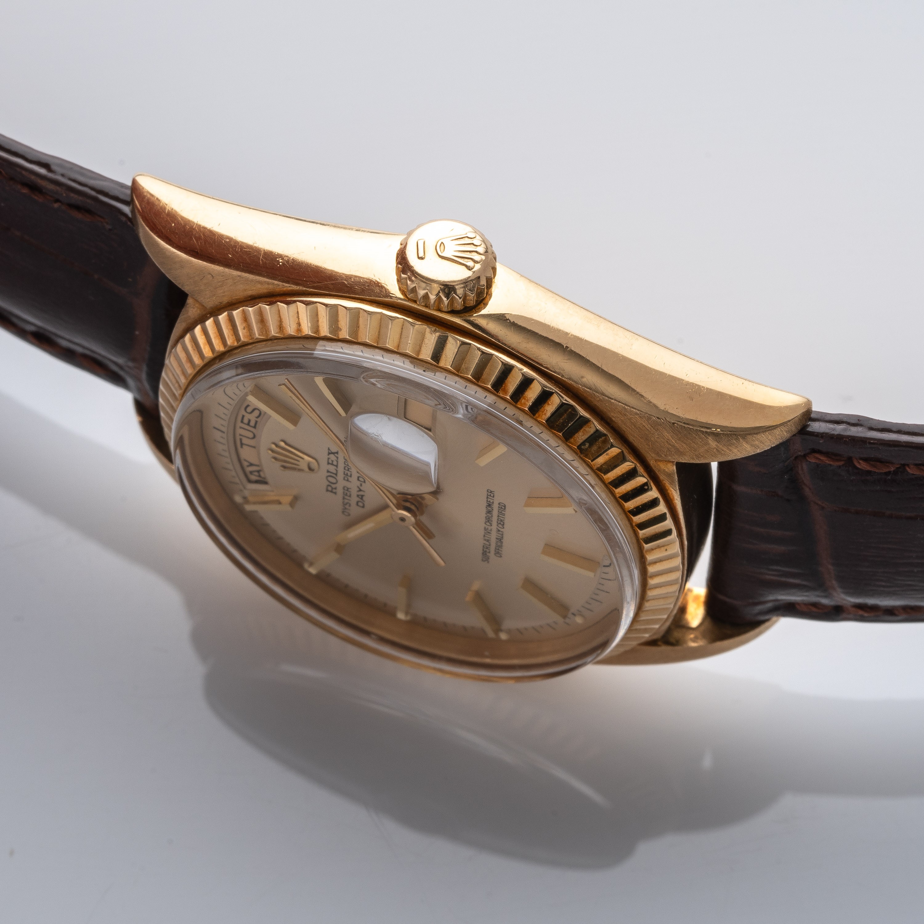 ROLEX - DAY DATEOROLOGIO DAYDATE (DATARIO IN INGLESE) A CARICA AUTOMATICA IN ORO GIALLO 18KT.