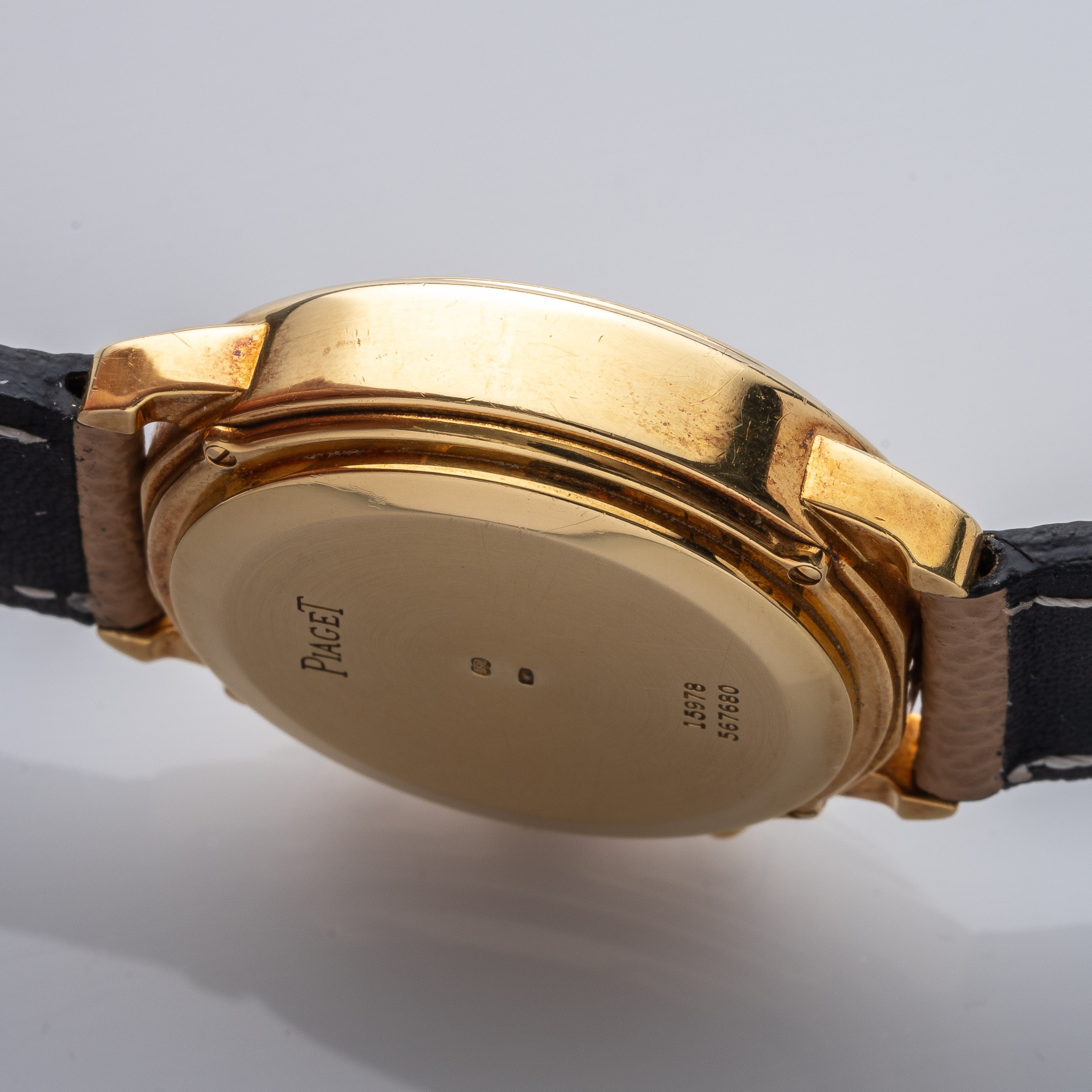 PIAGET - GOVERNEURCRONOGRAFO A CARICA MANUALE IN ORO GIALLO 18KT CON TASTI A POMPA E QUADRANTE BI...