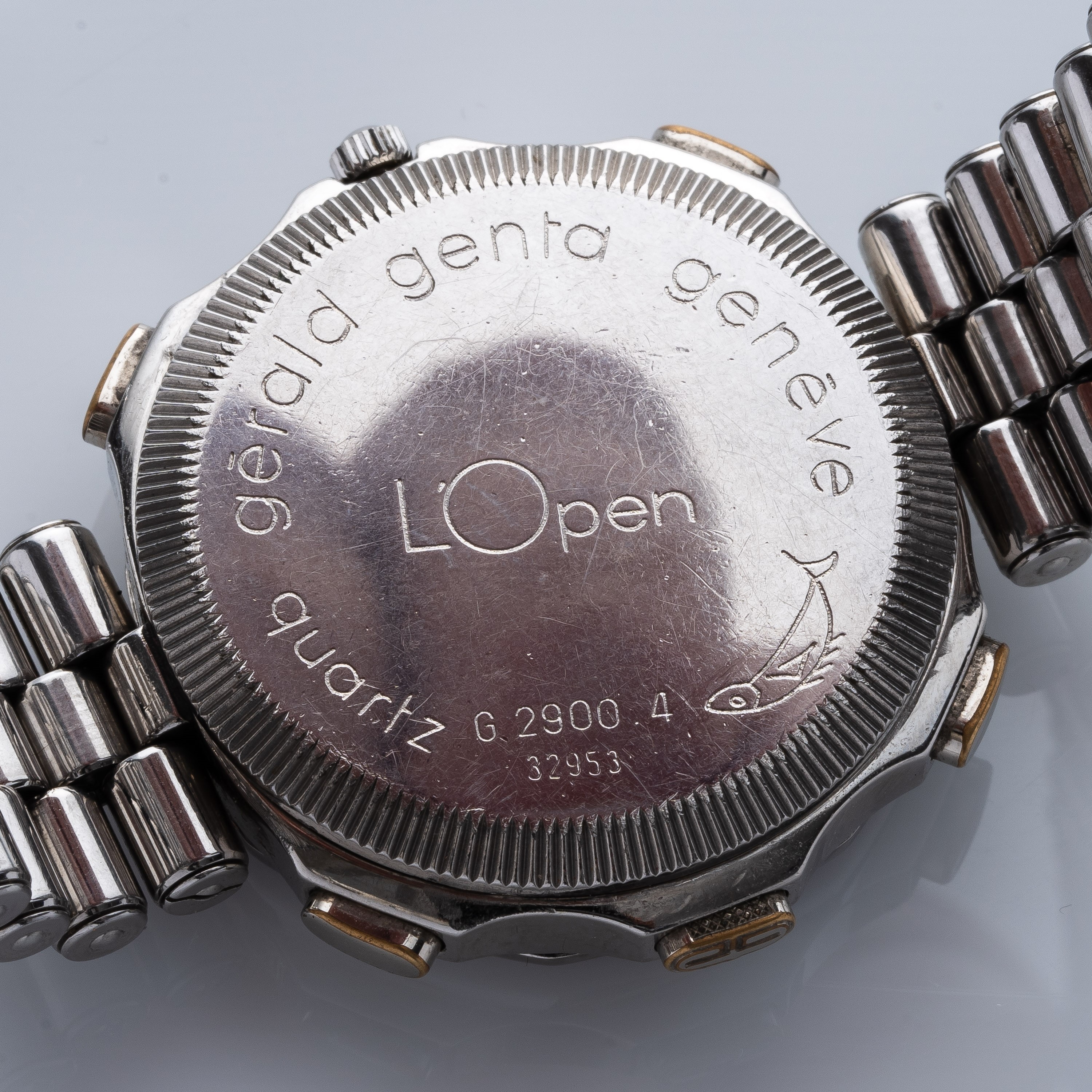 GERALD GENTA - L'OPENOROLOGIO IN ACCIAIO AL QUARZO CON CONTABUCHE DA GOLF.