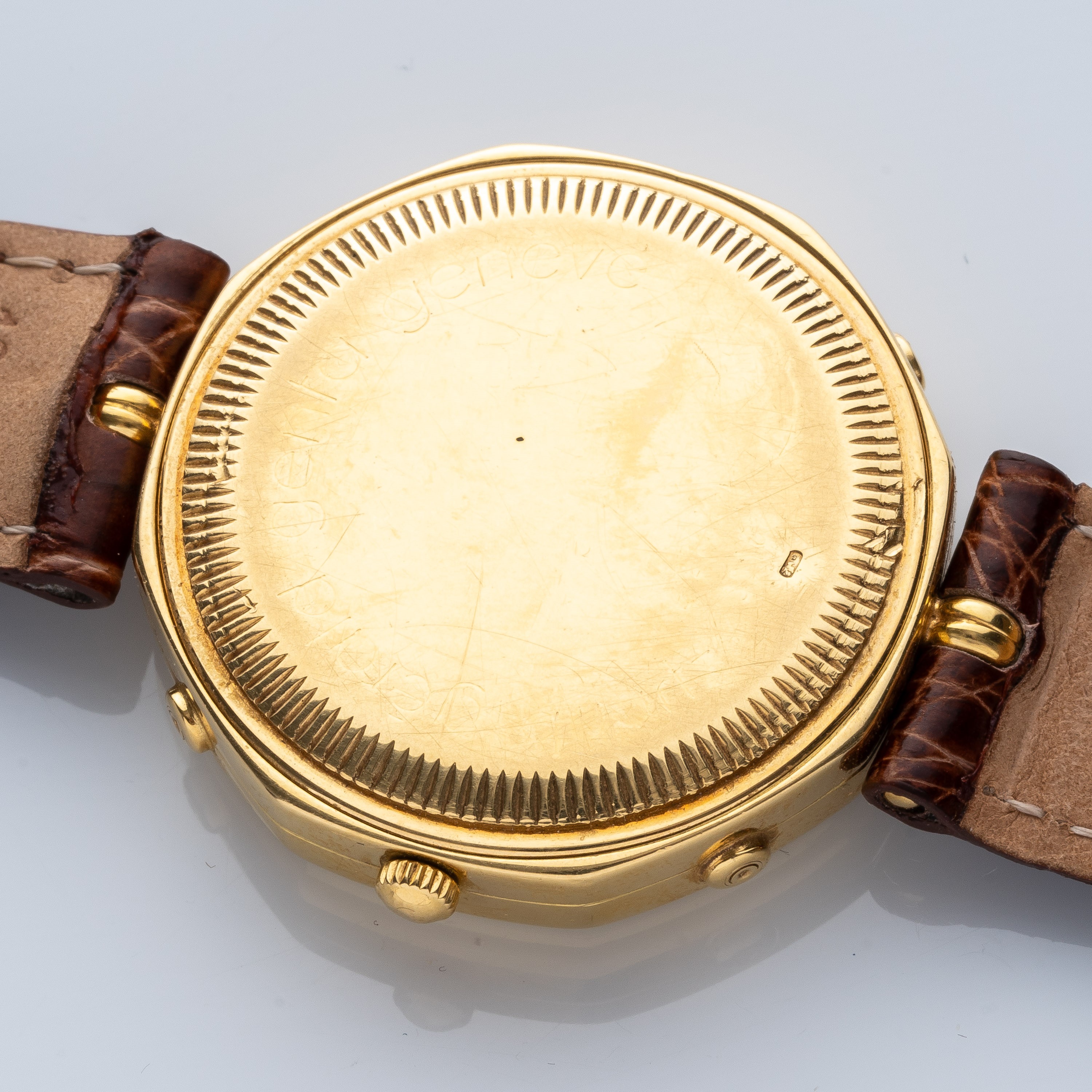 GERALD GENTA - FOUR TIME ZONEOROLOGIO AL QUARZO IN ORO GIALLO 18KT CON QUATTRO FUSI ORARI E CASSA...