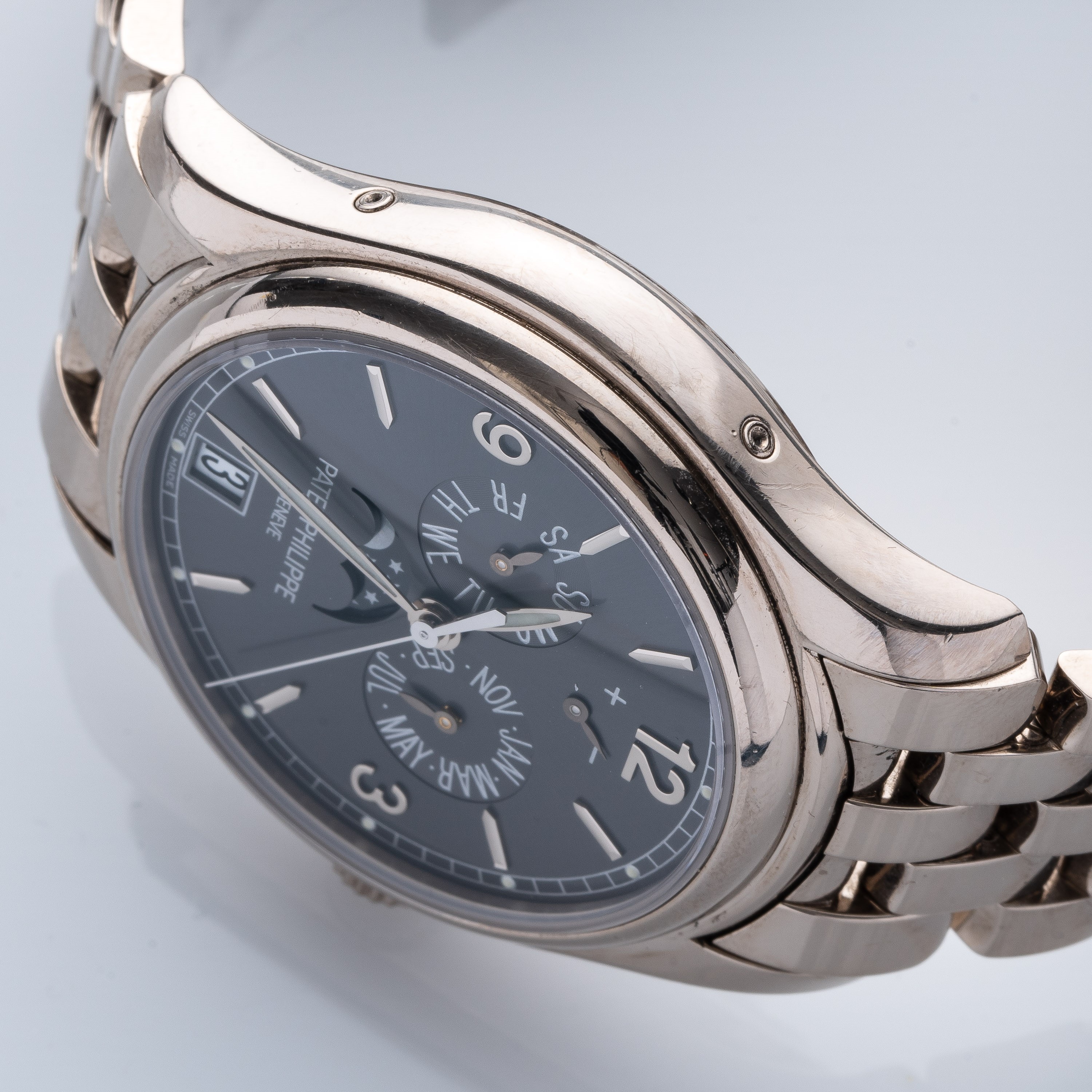 PATEK PHILIPPE - CALENDARIO ANNUALEOROLOGIO A CARICA AUTOMATICA CON CALENDARIO ANNUALE IN ORO BIA...