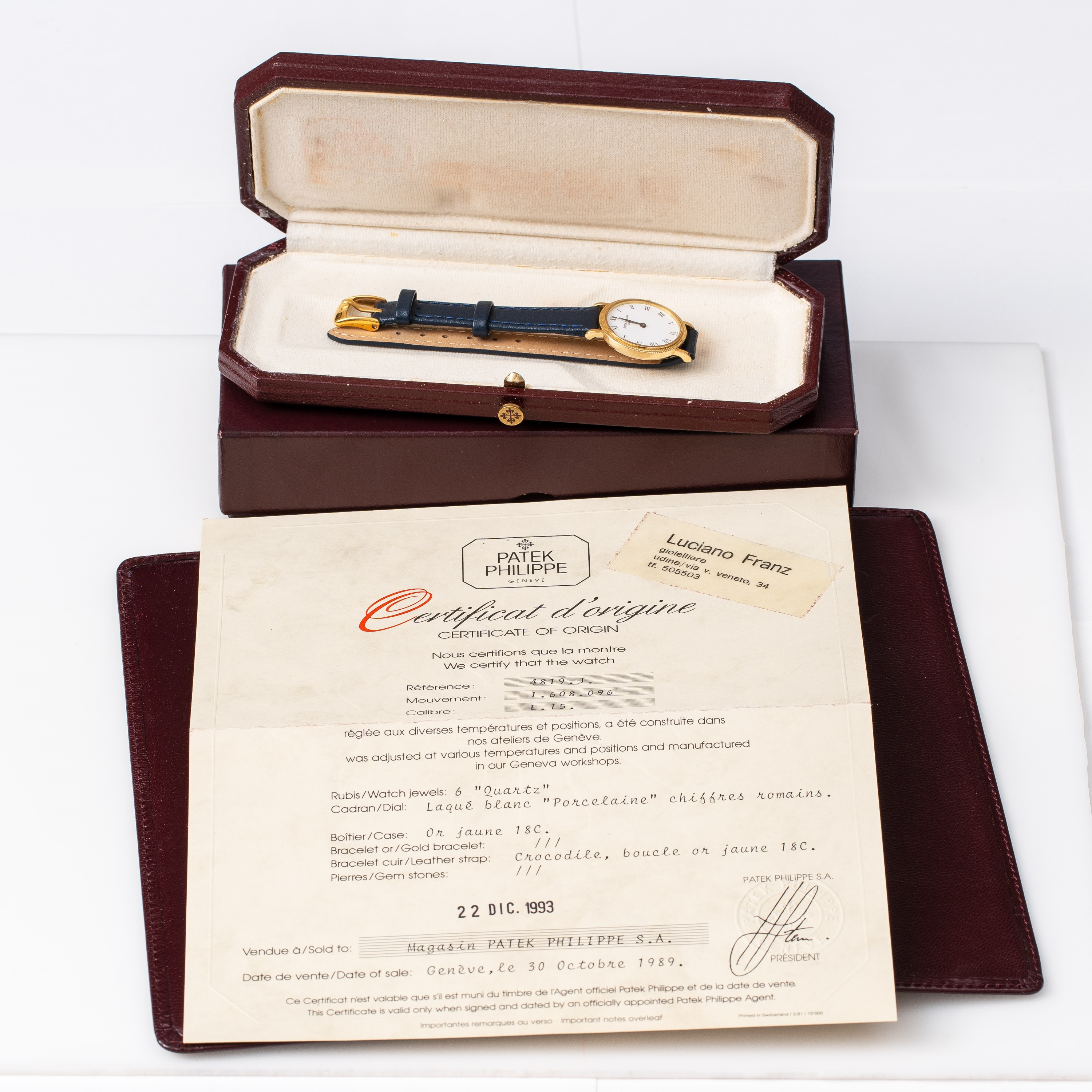 PATEK PHILIPPE - CALATRAVAOROLOGIO DA DONNA AL QUARZO IN ORO GIALLO 18KT CON CASSA TAPESTRY.