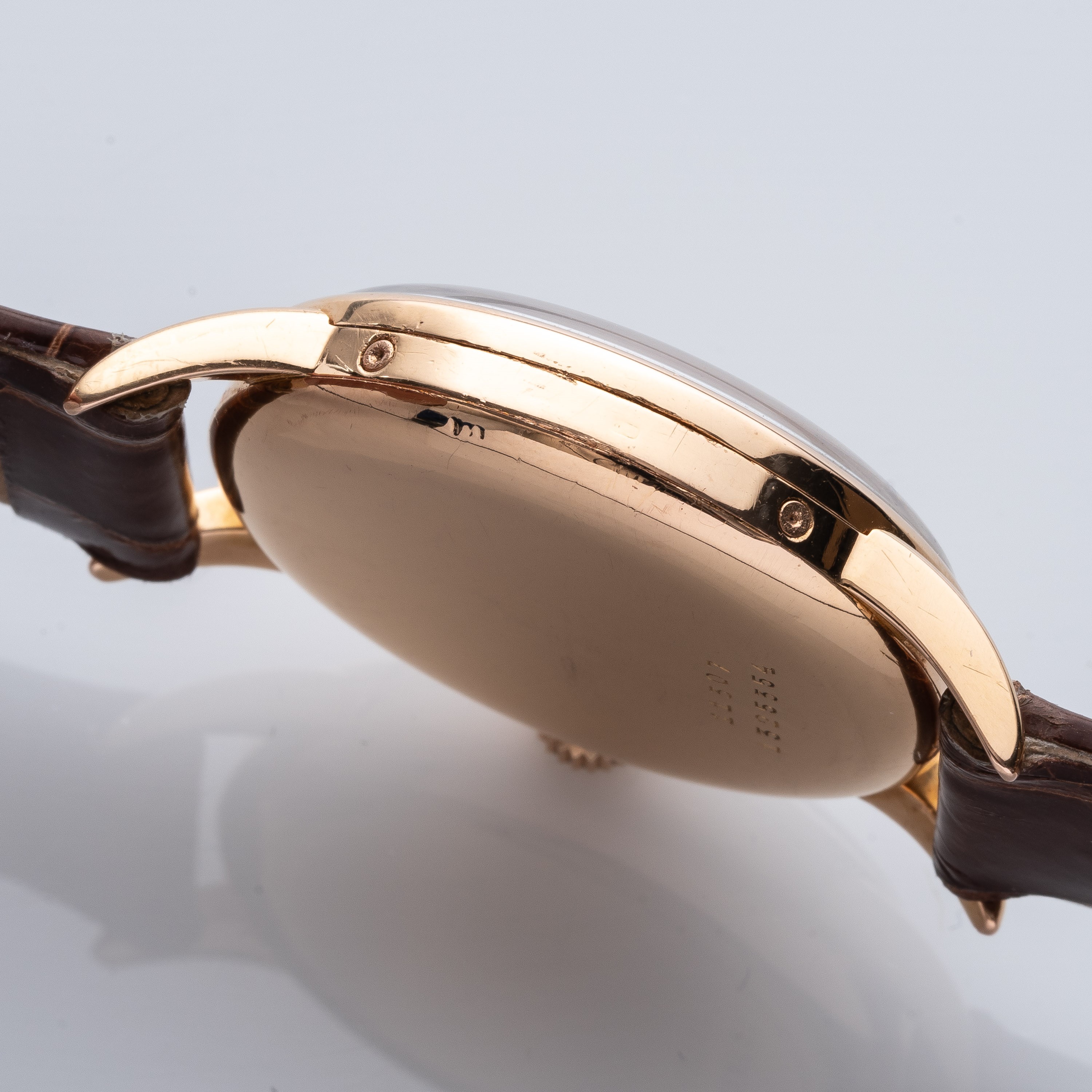 UNIVERSAL GENEVE - TRIPLE CALENDAROROLOGIO A CARICA MANAUALE IN ORO ROSA 18KT CON CALENDARIO, SFE...