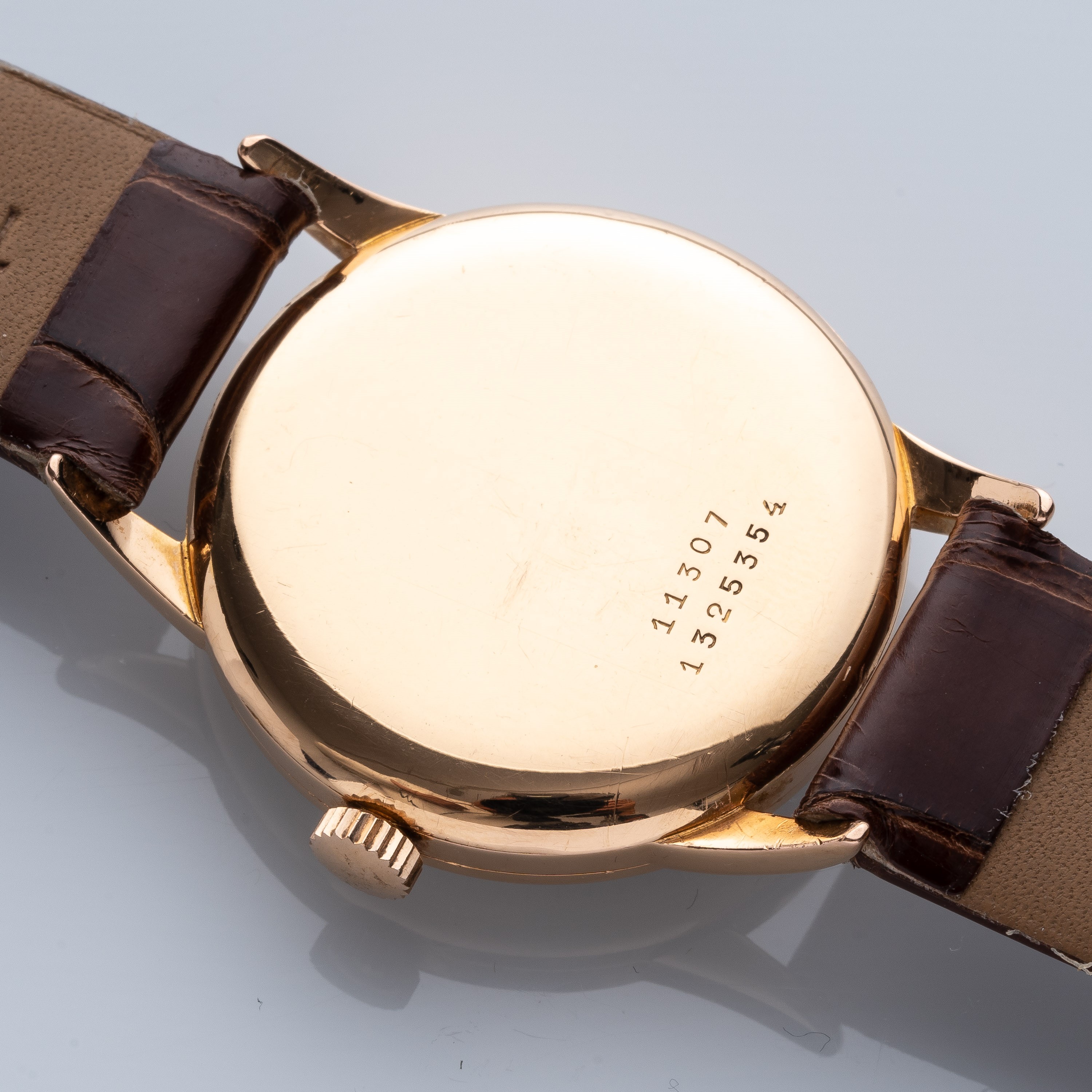 UNIVERSAL GENEVE - TRIPLE CALENDAROROLOGIO A CARICA MANAUALE IN ORO ROSA 18KT CON CALENDARIO, SFE...