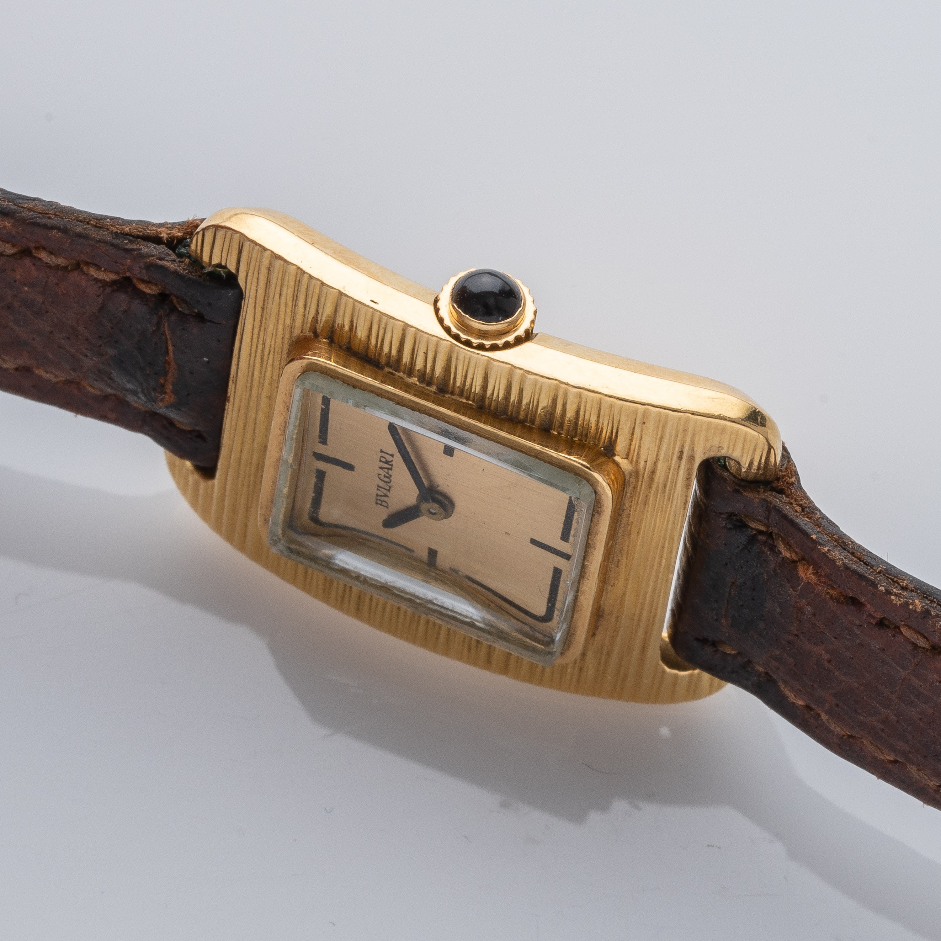 BVLGARI - TANKOROLOGIO DA DONNA SOLO TEMPO A CARICA MANUALE CON CASSA CON LAVORAZIONE A CORTECCIA...