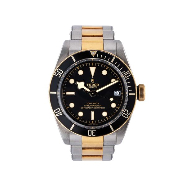 TUDOR - TUDOR - BLACKBAY OROLOGIO SPORTIVO AUTOMATICO IN ACCIAIO E ORO 18KT CON QUADRANTE NERO ,SFERE SNOWFLAKE E DATARIO AD ORE TRE.