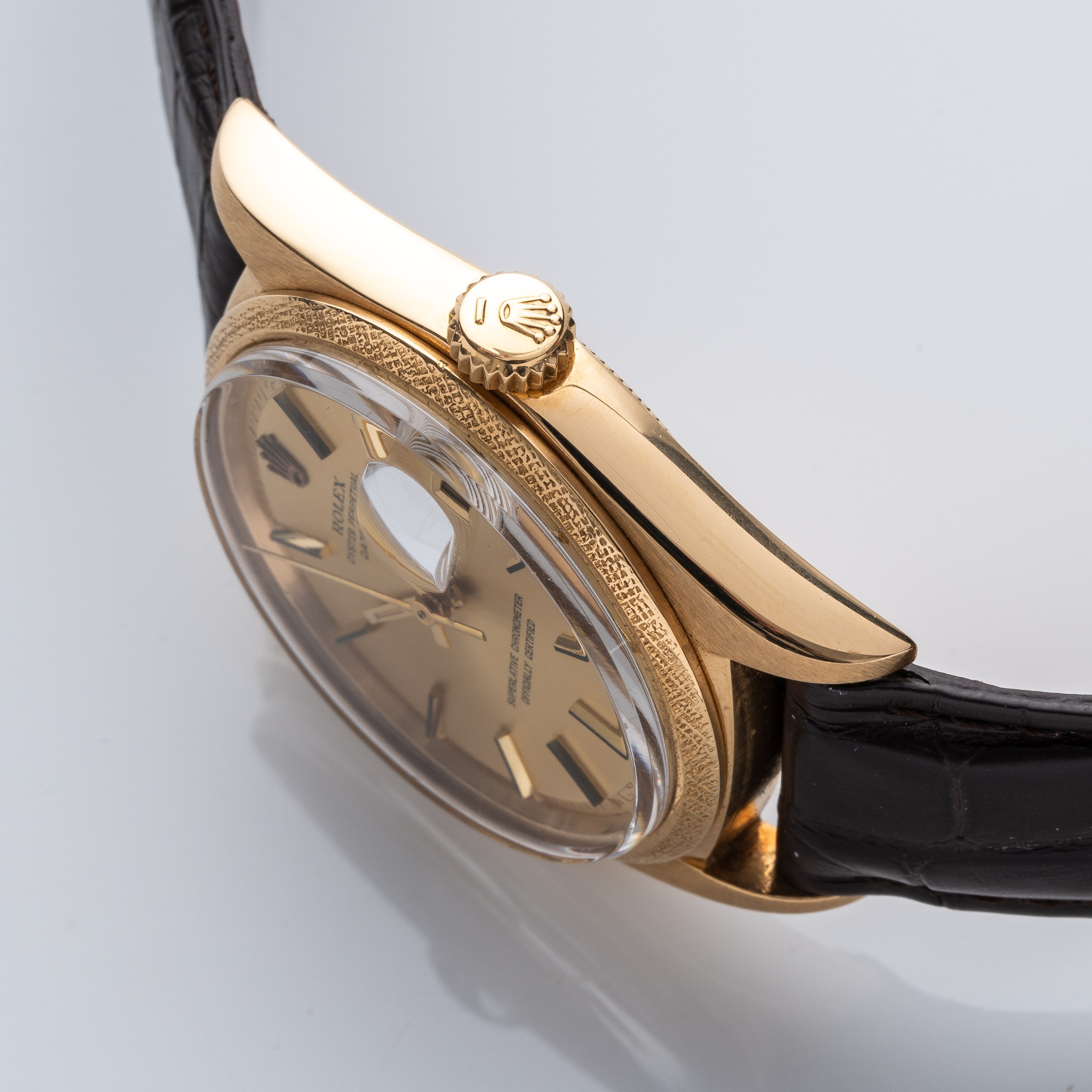 ROLEX - DATEJUSTOROLOGIO SOLO TEMPO IN ORO GIALLO 18KT CON DATARIO E LAVORAZIONE GHIERA 'MORELLI'