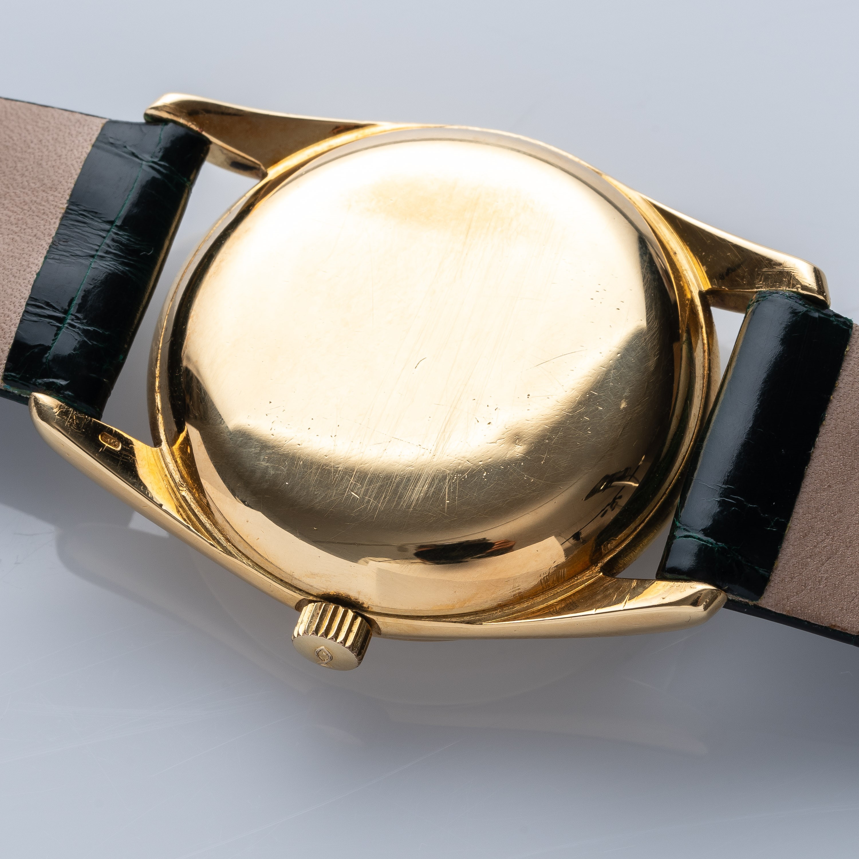 IWC - CALATRAVAOROLOGIO SOLO TEMPO A CARICA AUTOMATICA IN ORO GIALLO 18KT CON DATARIO AD ORE TRE.