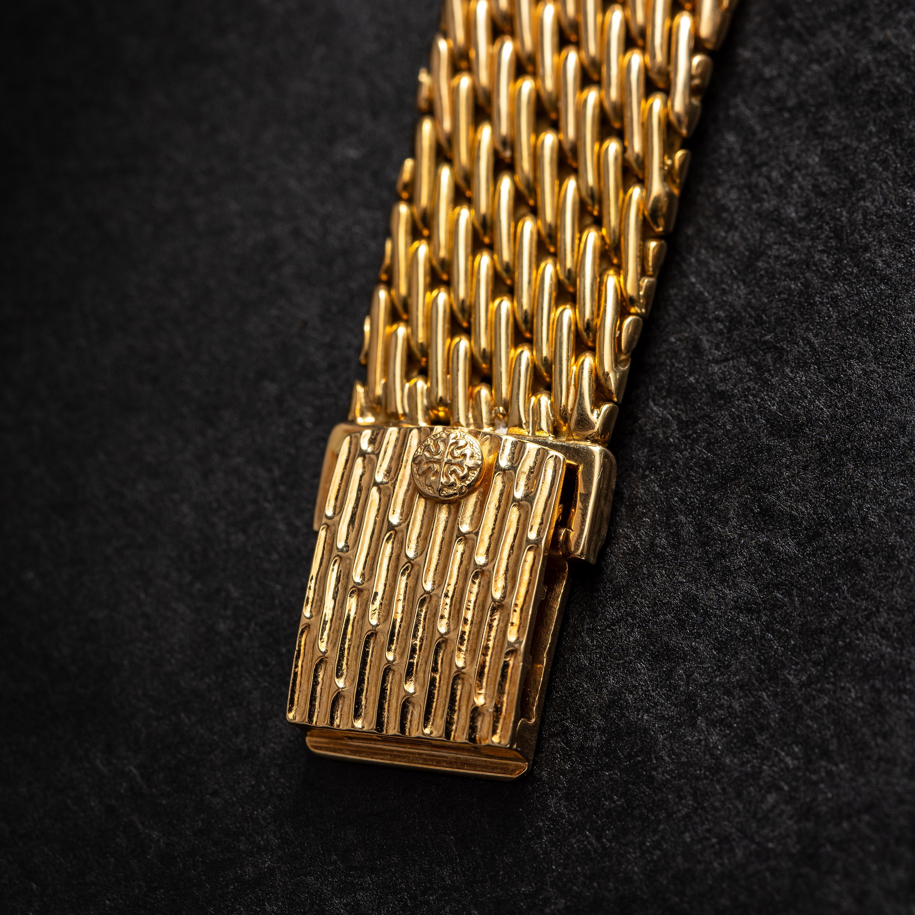 PATEK PHILIPPE - CALENDARIO PERPETUOOROLOGIO A CARICA AUTOMATICA IN ORO GIALLO 18KT CON BRACCIALE...