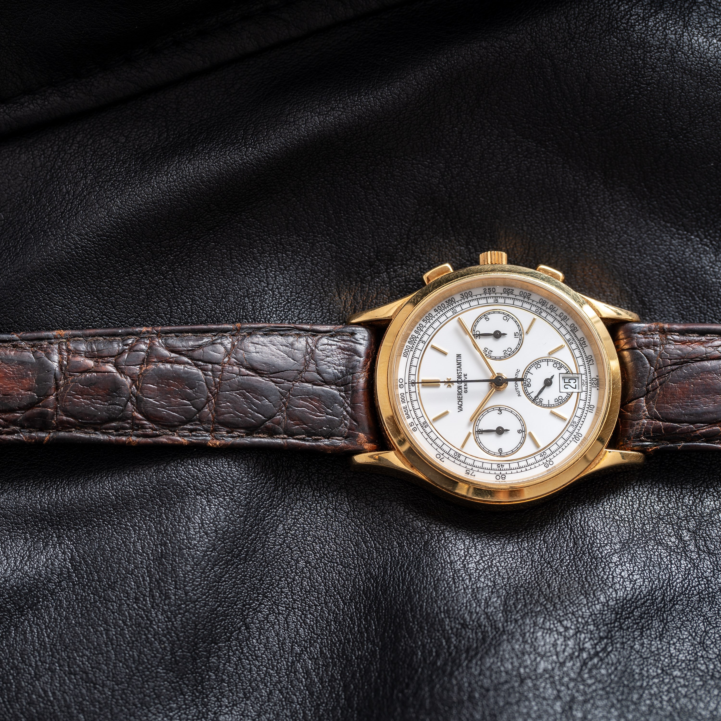 VACHERON CONSTANTIN - HISTORIQUE CHRONOCRONOGRAFO A CARICA AUTOMATICA IN ORO GIALLO 18KT CON DATA...