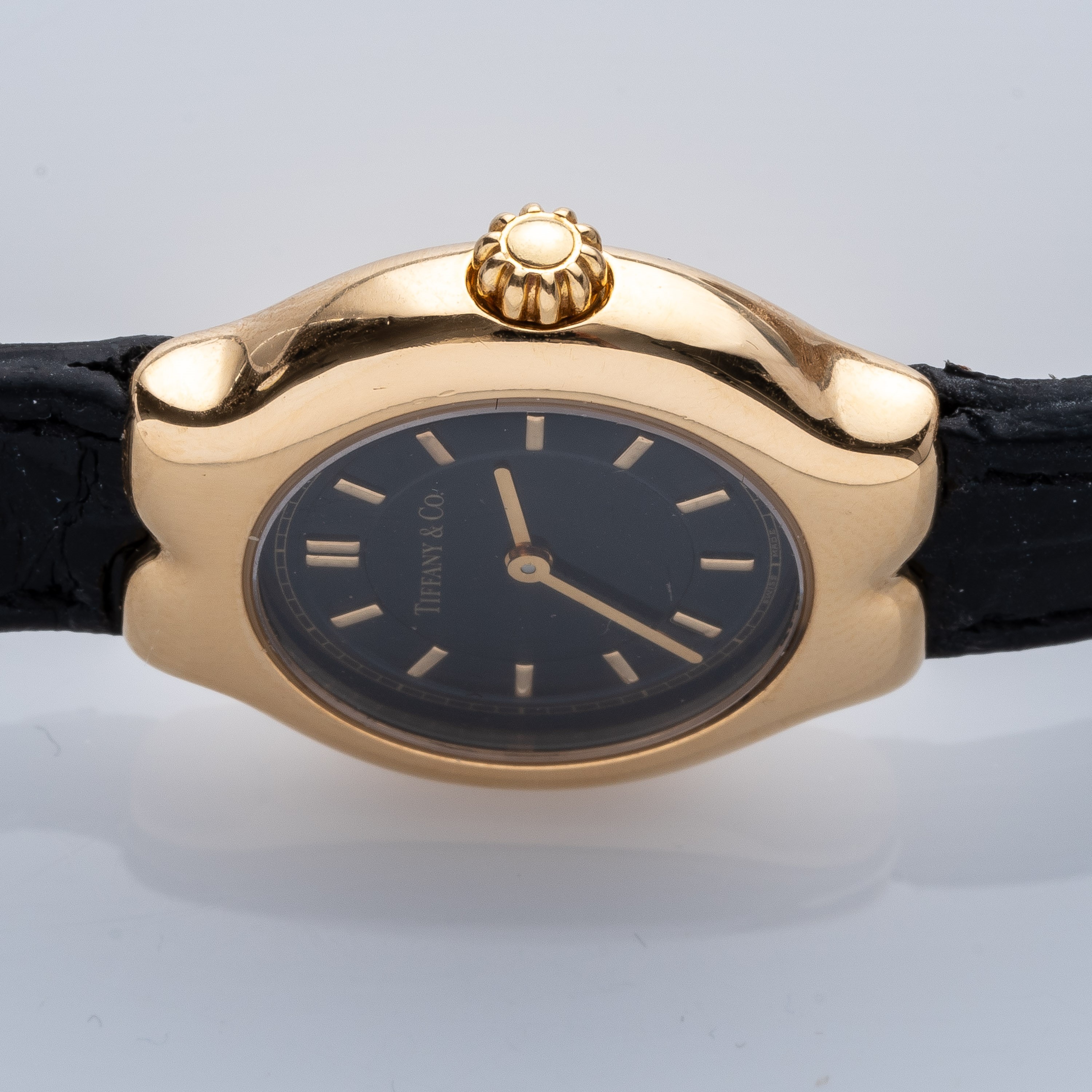 TIFFANY & CO - TESORO OROLOGIO DA DONNA SOLO TEMPO AL QUARZO IN ORO GIALLO 18 KT CON QUADRANTE NE...