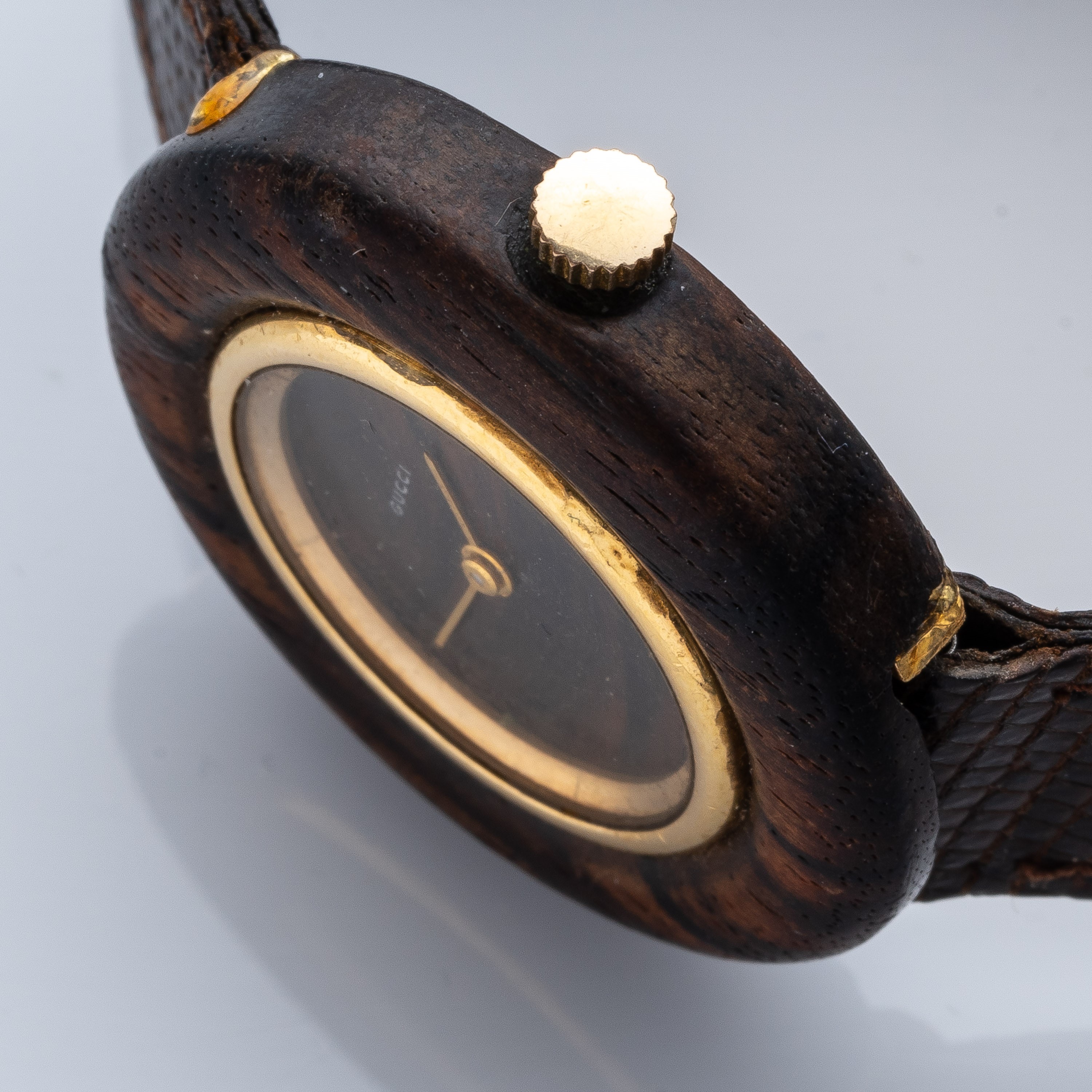 GUCCI - DISCO VOLANTEOROLOGIO SOLO TEMPO A CARICA MANUALE IN ORO GIALLO 18KT E RADICA