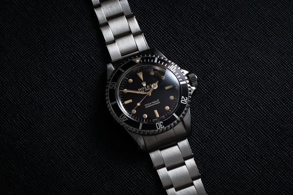 ROLEX - SUBMARINER OROLOGIO SUBACQUEO AUTOMATICO IN ACCIAIO CON QUADRANTE GILT.