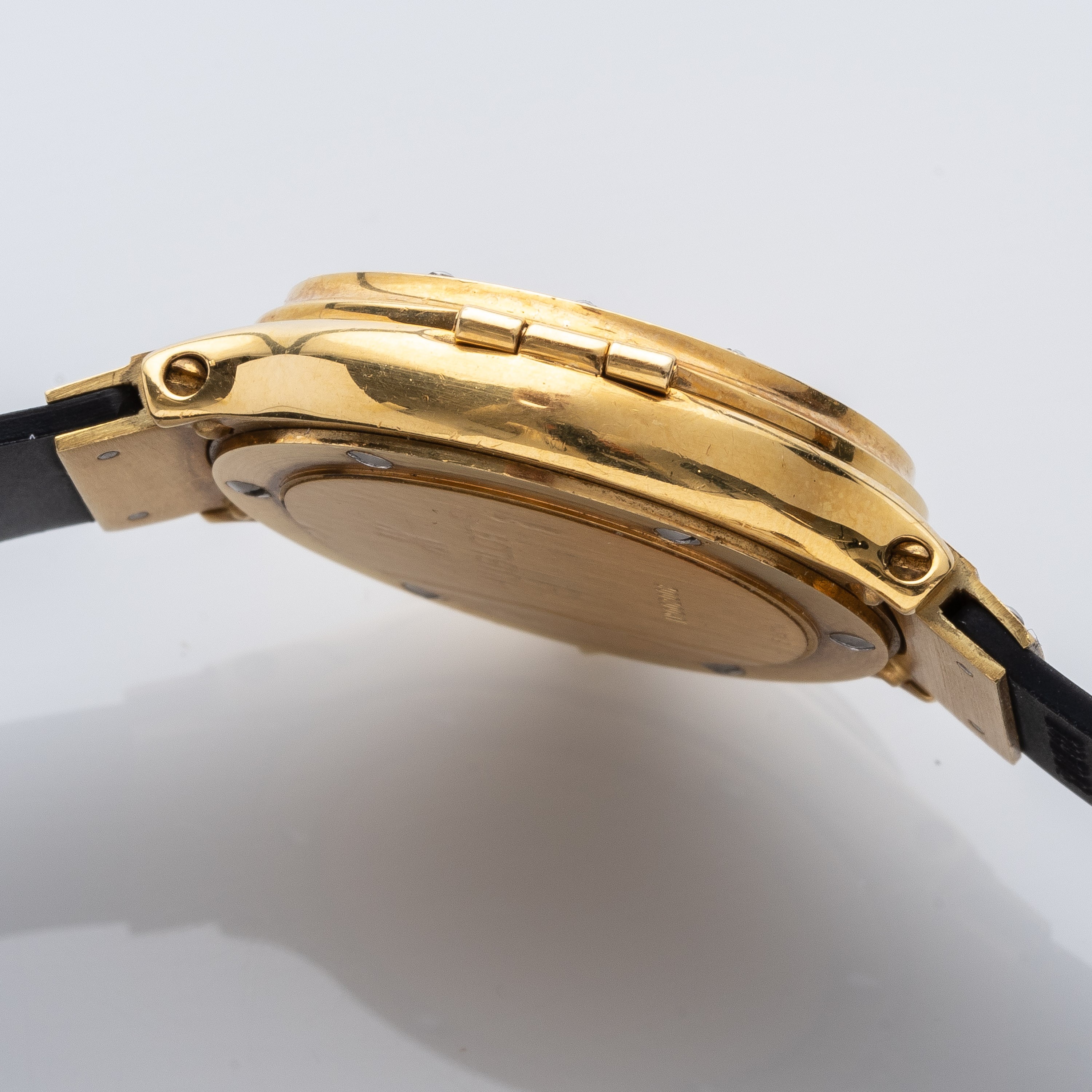 MDMOROLOGIO SOLO TEMPO DA DONNA AL QUARZO IN ORO GIALLO 18KT CON OBLO' LATERALE .