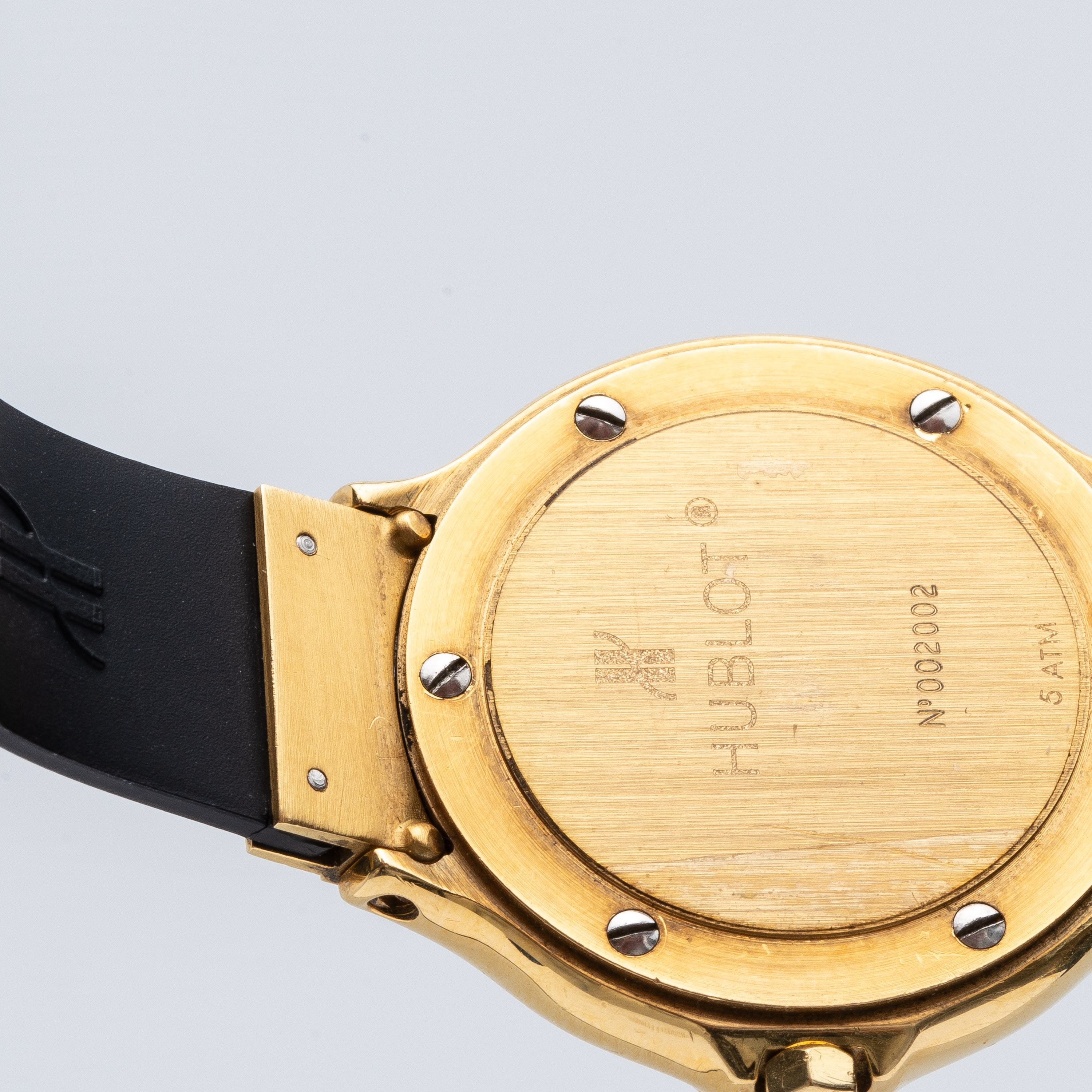 MDMOROLOGIO SOLO TEMPO DA DONNA AL QUARZO IN ORO GIALLO 18KT CON OBLO' LATERALE .