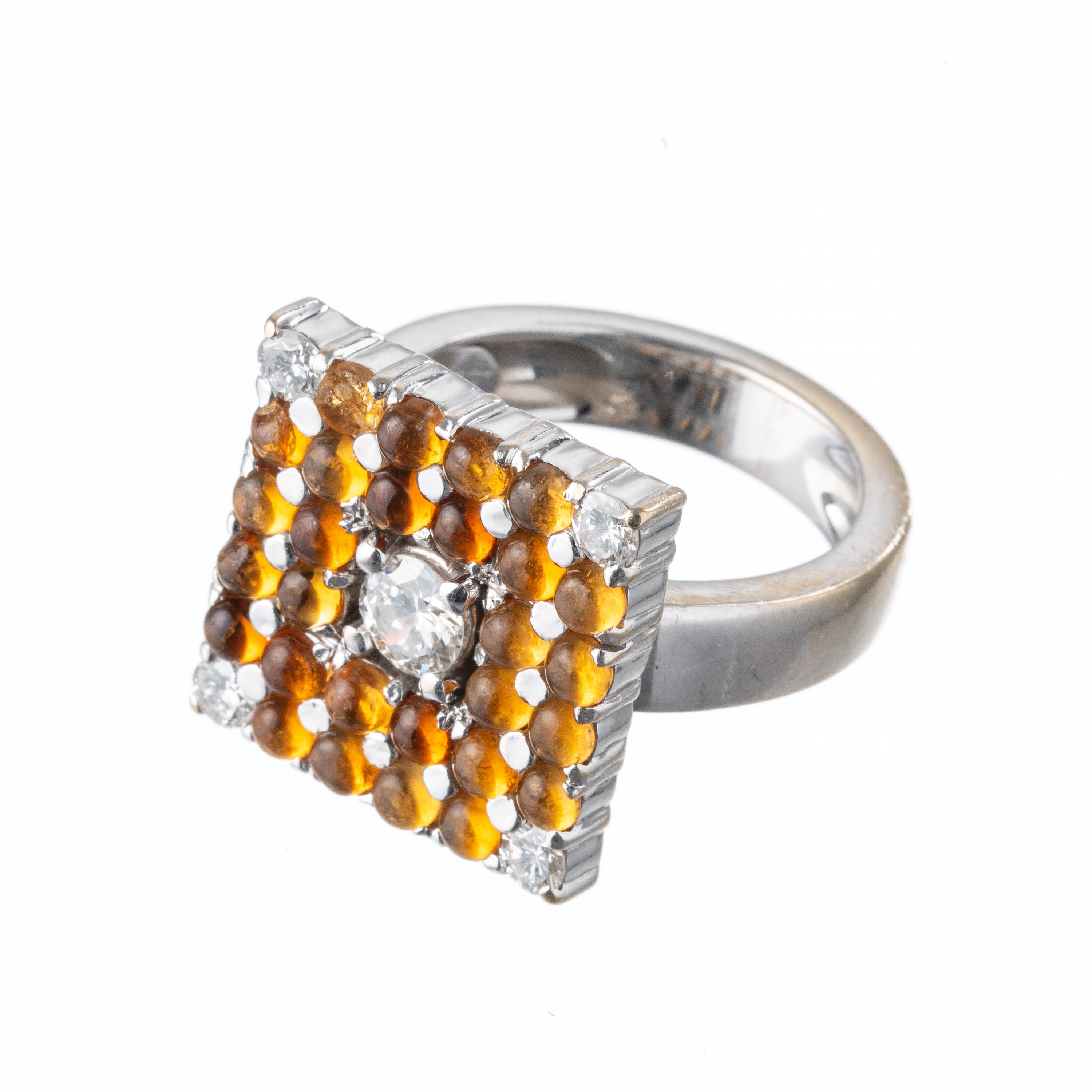 ANELLO IN ORO BIANCO 18KT CON QUARZI CITRINI E DIAMANTE CENTRALE