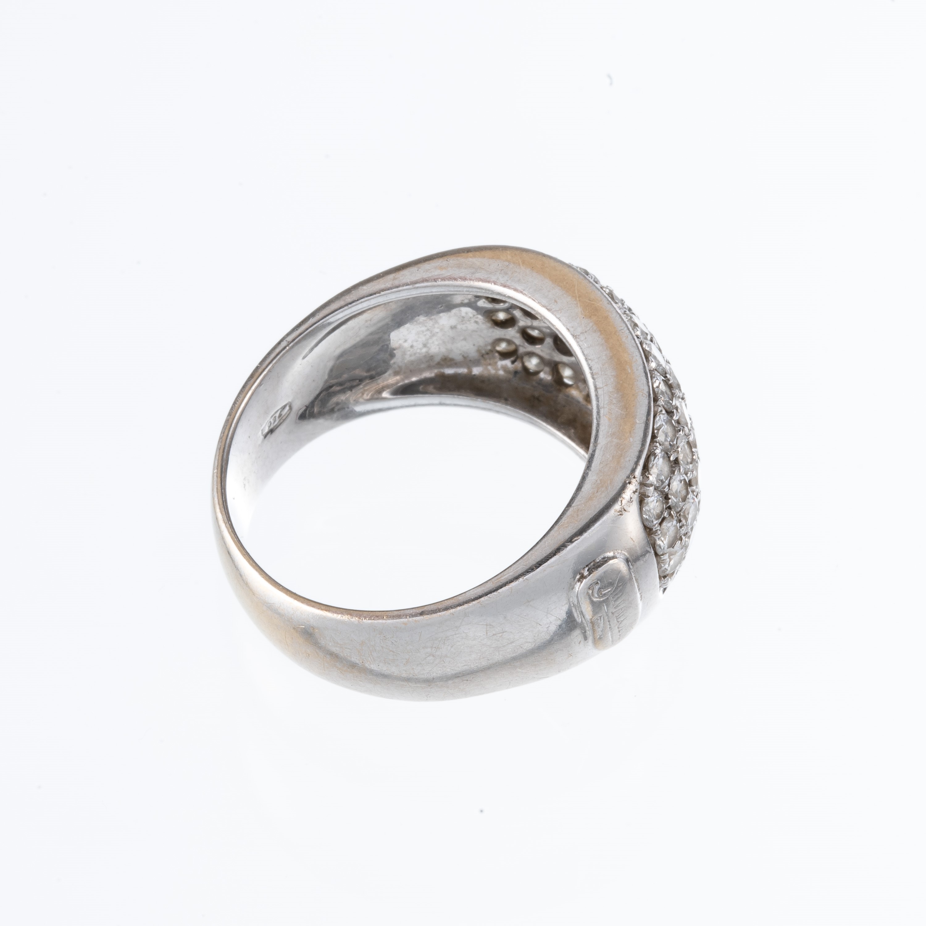 ANELLO PAVE’ DIAMANTI E ORO BIANCO 18KT