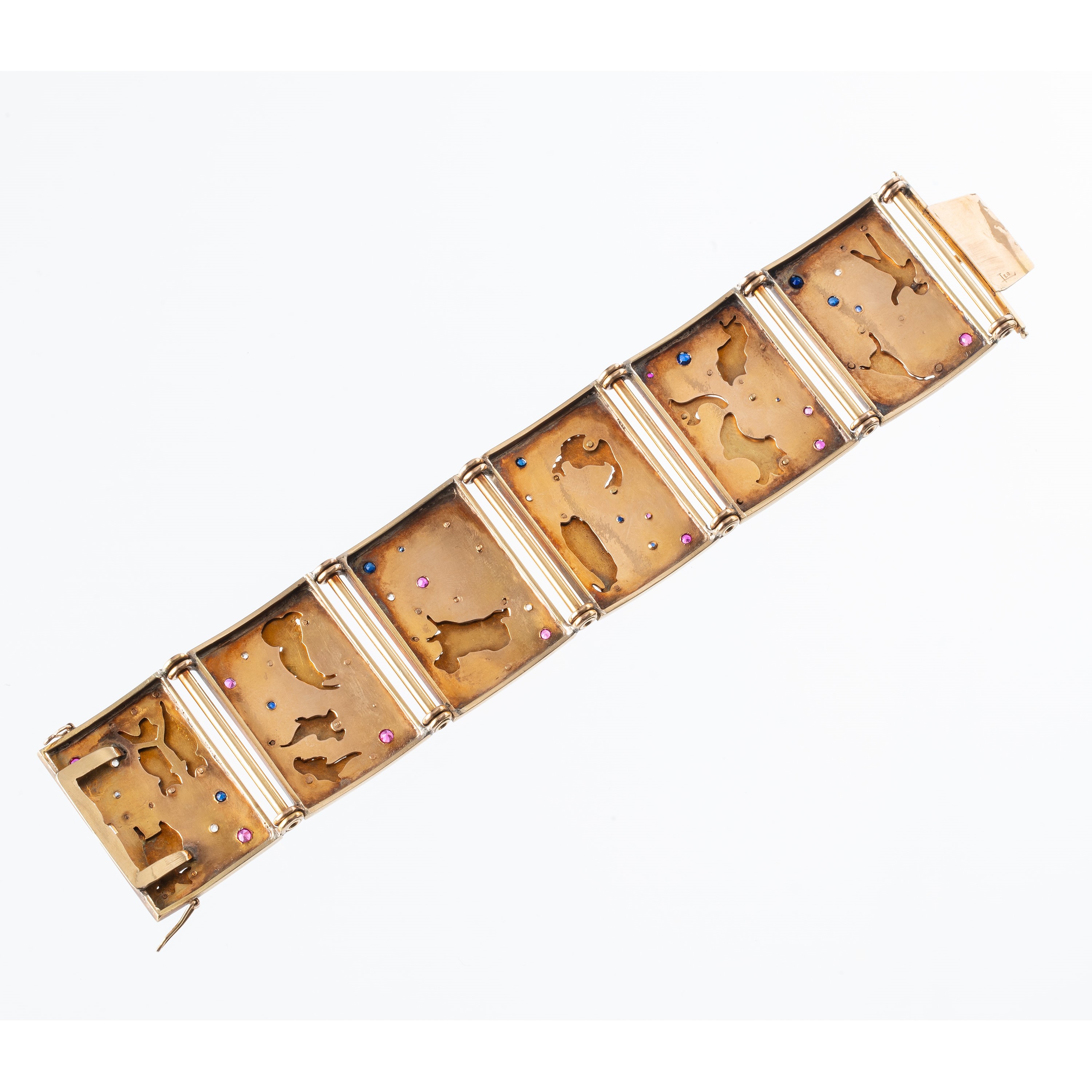 BRACCIALE IN ORO 18 KT RAFFIGURANTE I SEGNI DELLO ZODIACO ORNATO DA PICCOLI ZAFFIRI RUBINI E DIAM...