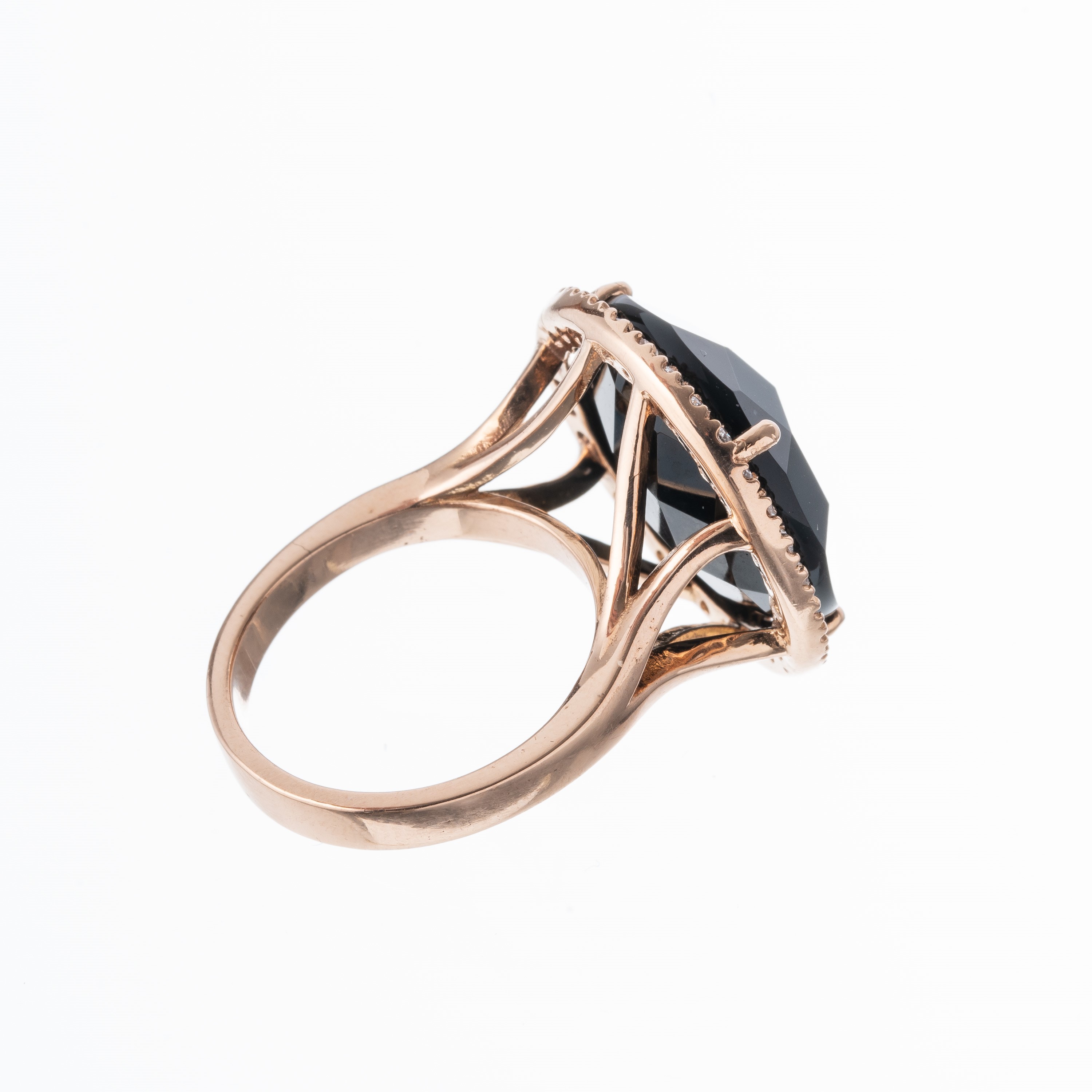 ANELLO ORO ROSA 18 KT G. 11,00 TOT. CON ONICE BRIOLE' D. 18MM E CONTORNO DI BRILLANTINI PER CT. 0...