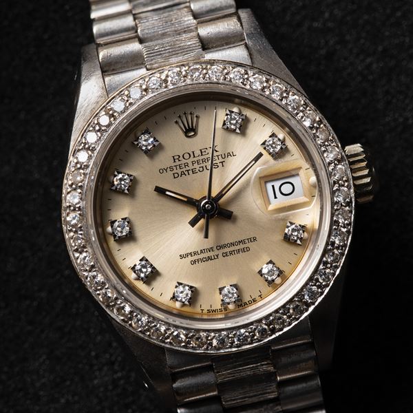 ROLEX - ROLEX - DATEJUST OROLOGIO SOLO TEMPO AUTOMATICO DA DONNA IN ORO BIANCO 18KT E DIAMANTI CON DATARIO AD ORE TRE.