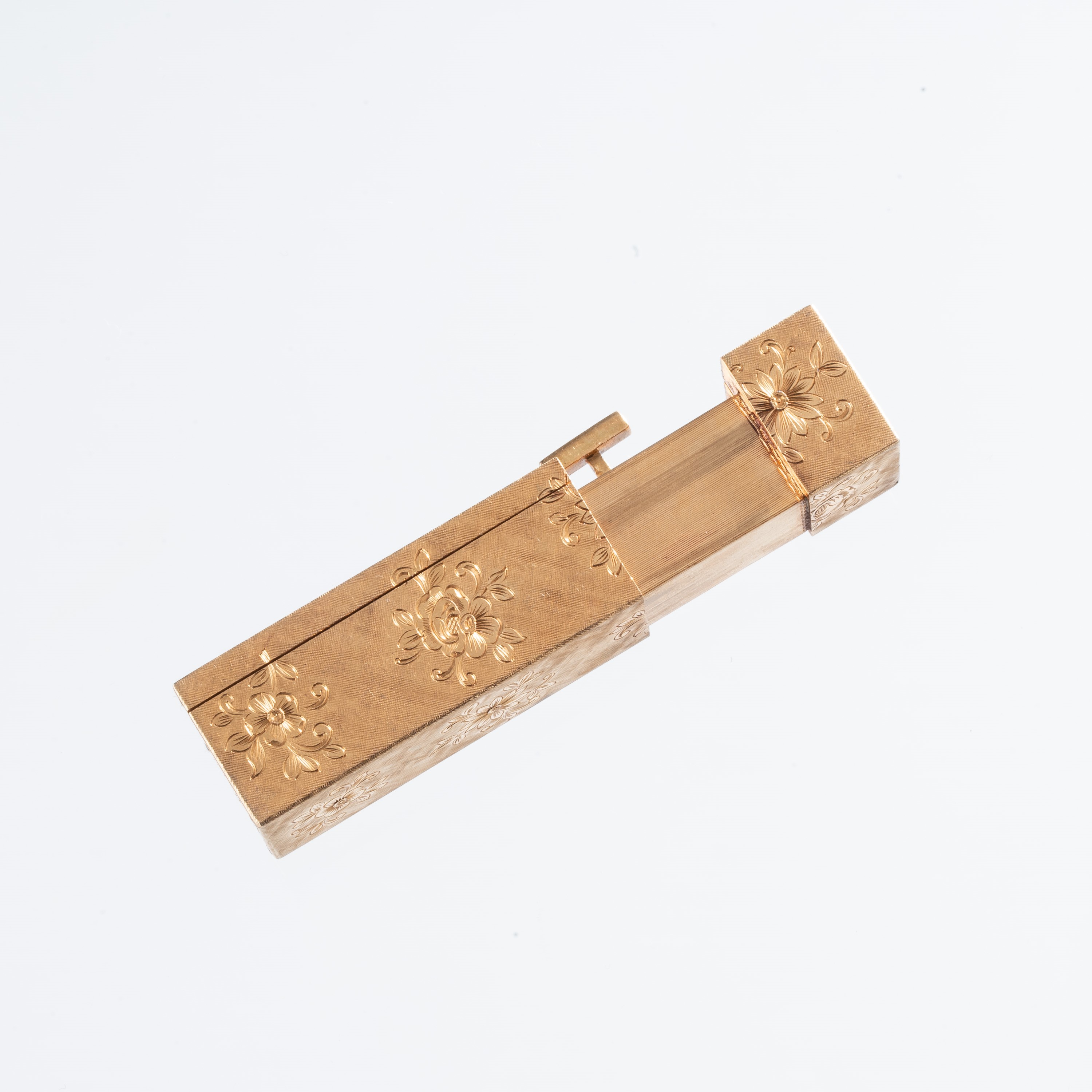 PORTA CIPRIA E PORTA ROSSETTO IN ORO GIALLO 18KT E RUBINI