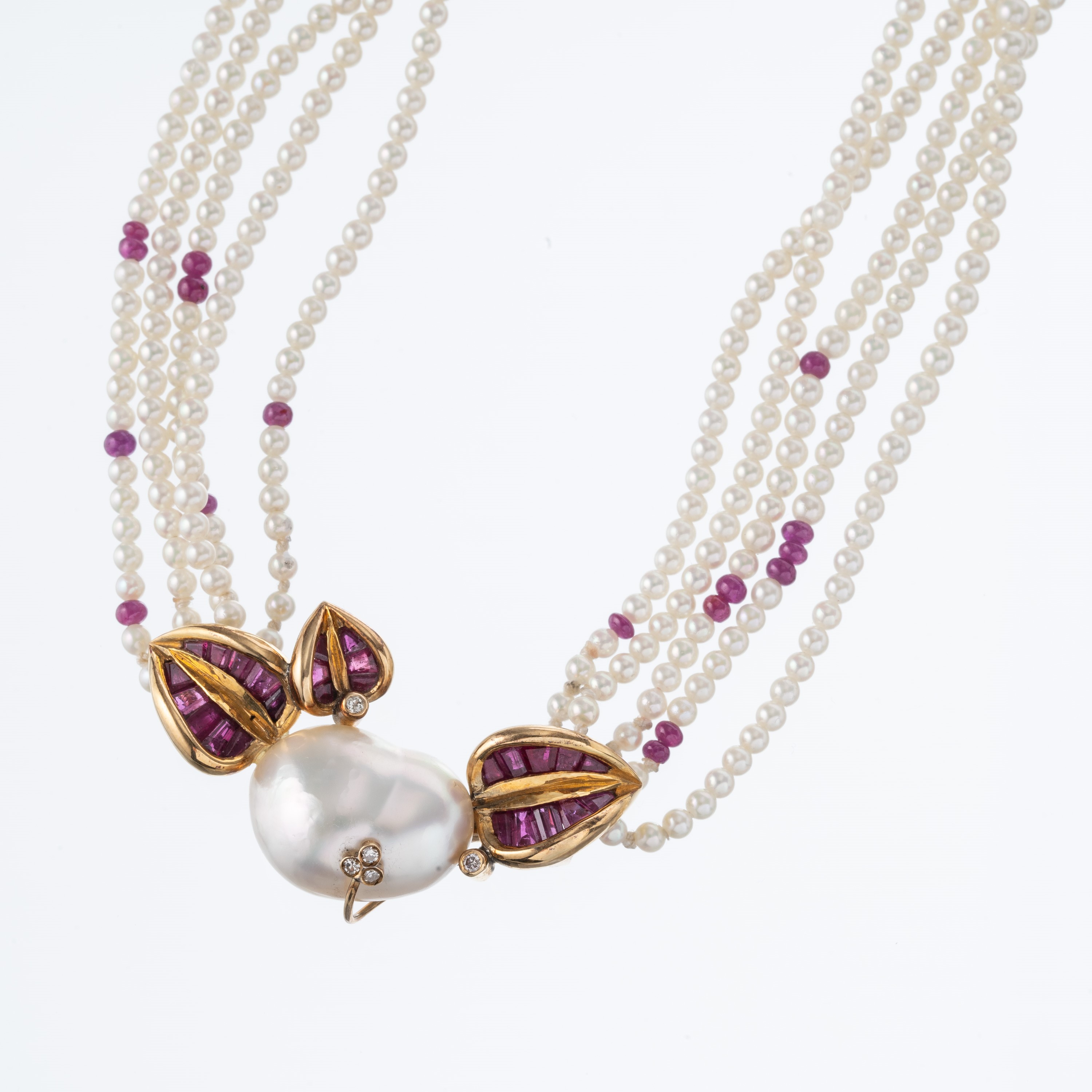 PIOVAN - GIROCOLLO IN PERLINE COLTIVATE CON CHIUSURA CON PERLA BAROCCA E RUBINI