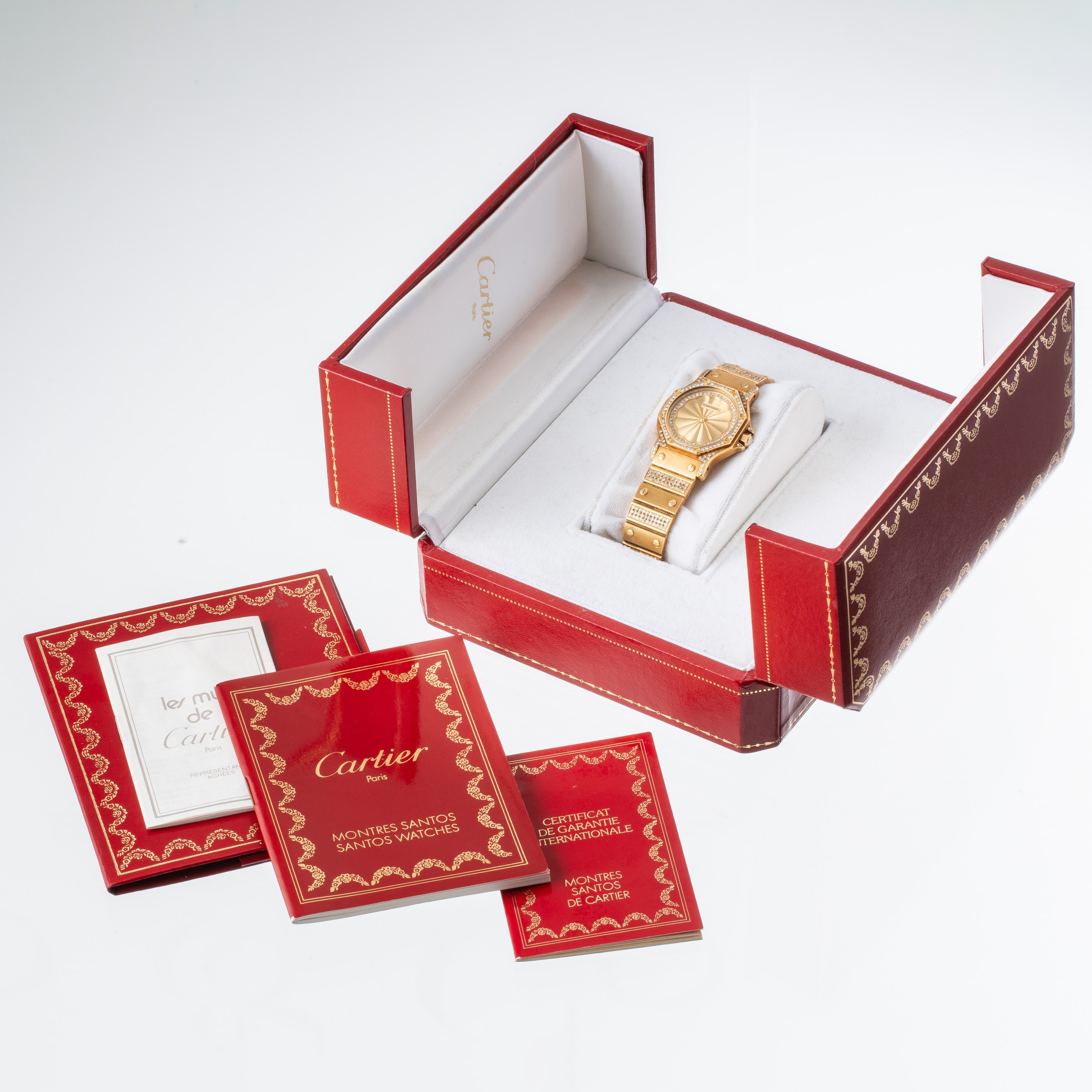 CARTIER - SANTOS 'MISS UNIVERSO'OROLOGIO IN ORO GIALLO 18KT E DIAMANTI A CARICA AUTOMATICA CON QU...