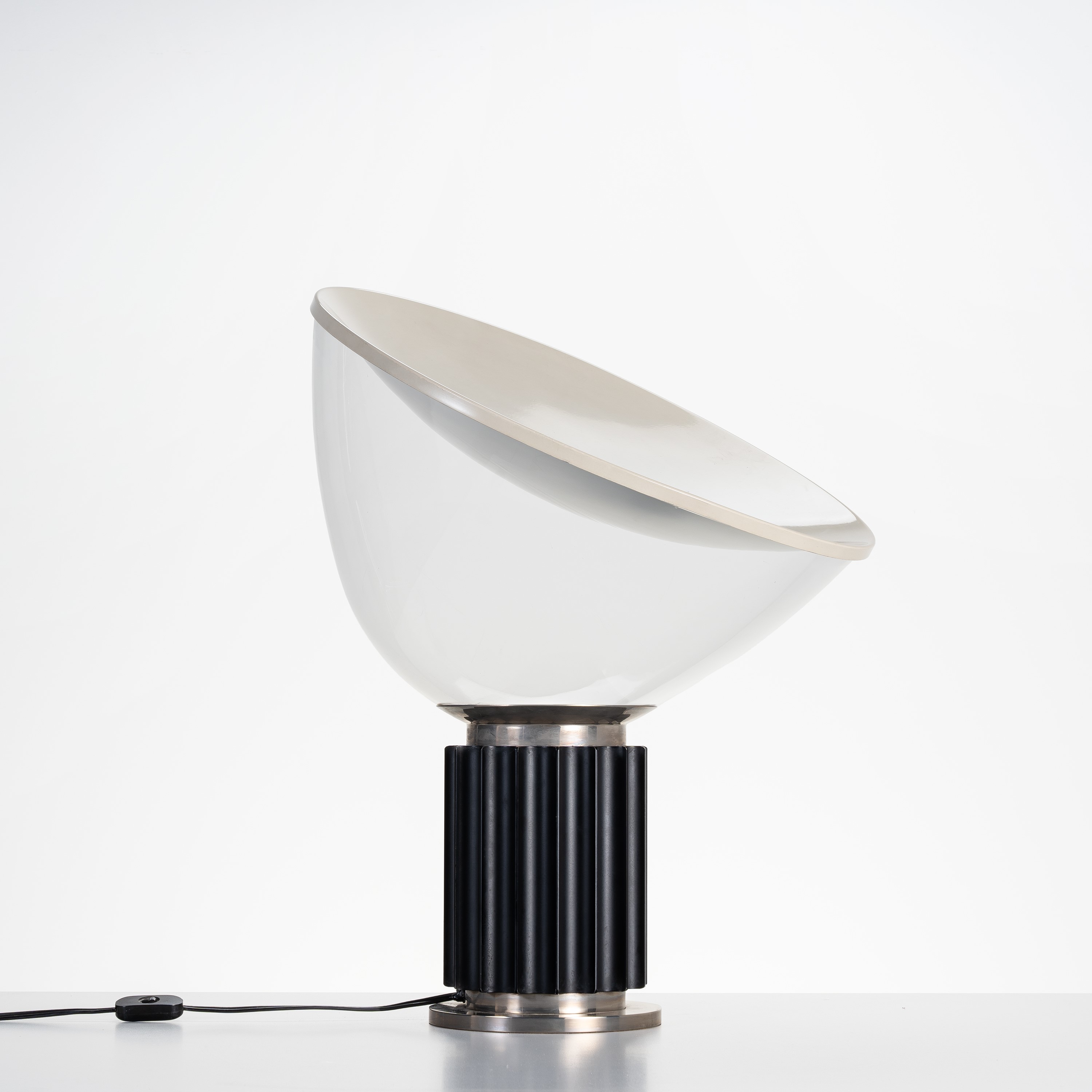 ACHILLE E PIER GIACOMO CASTIGLIONI, LAMPADA DA TAVOLO 'TACCIA'