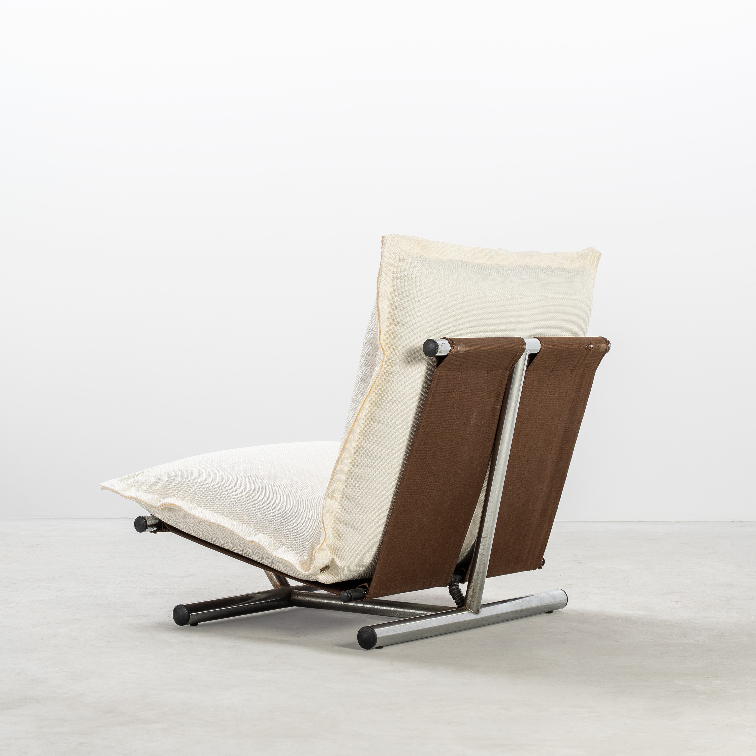 ROBERTO LUCCI E PAOLO ORLANDINI, DIVANO DUE POSTI E POLTRONA FARFALLE