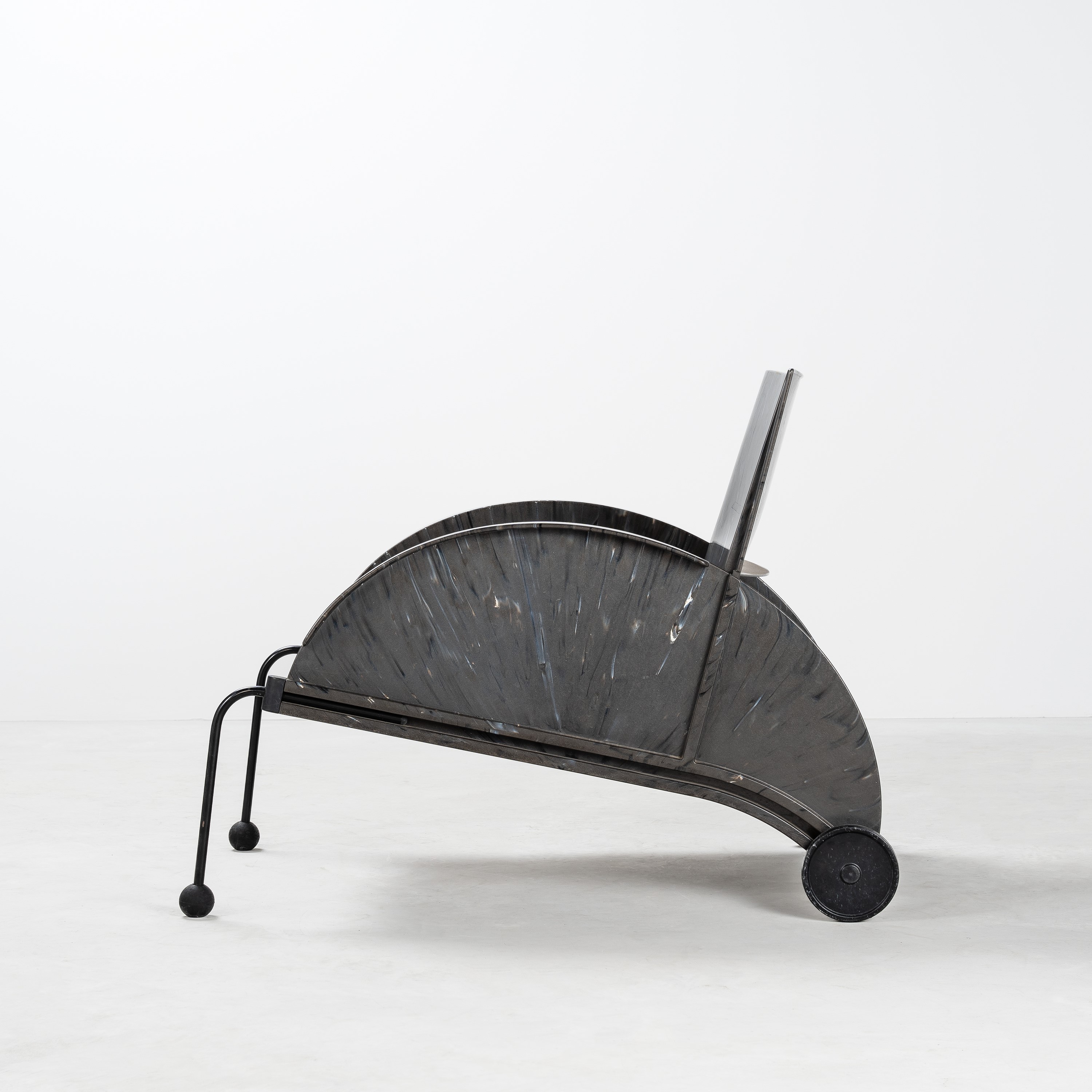 ANNA CASTELLI FERRIERI, POLTRONA 4814