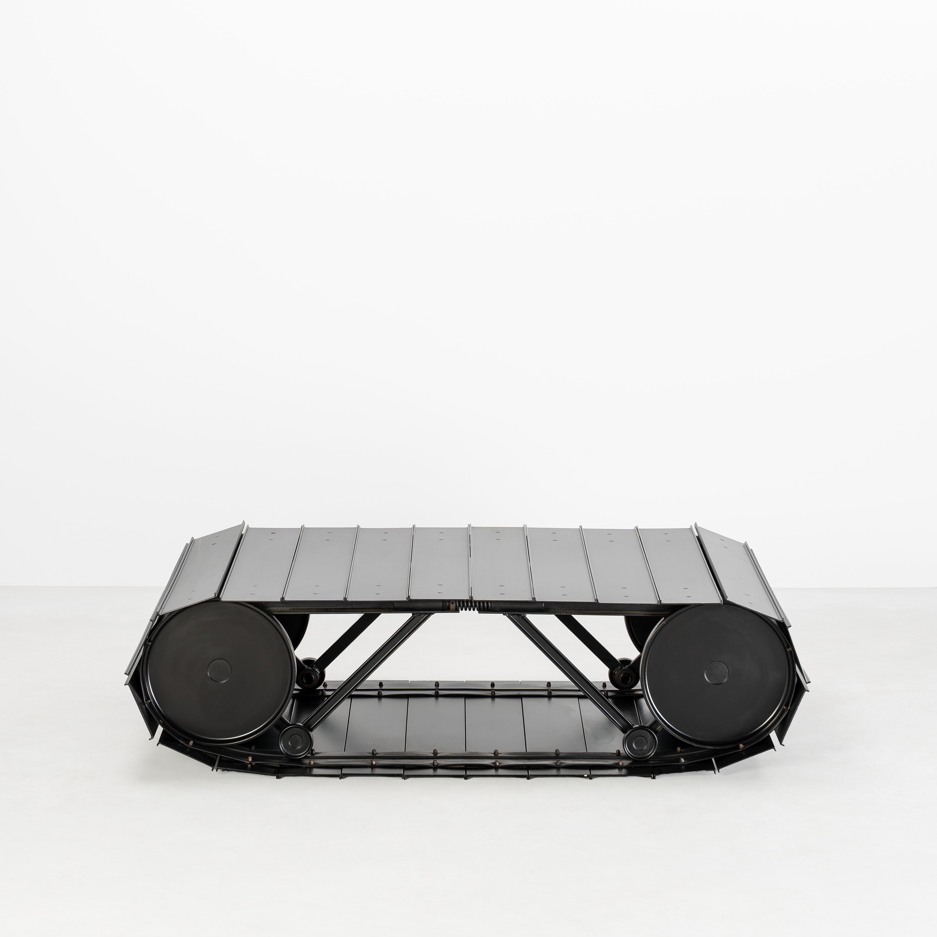 PAOLO PALLUCCO E MIREILLE RIVIER, TAVOLINO CINETICO 'TANKETTE'