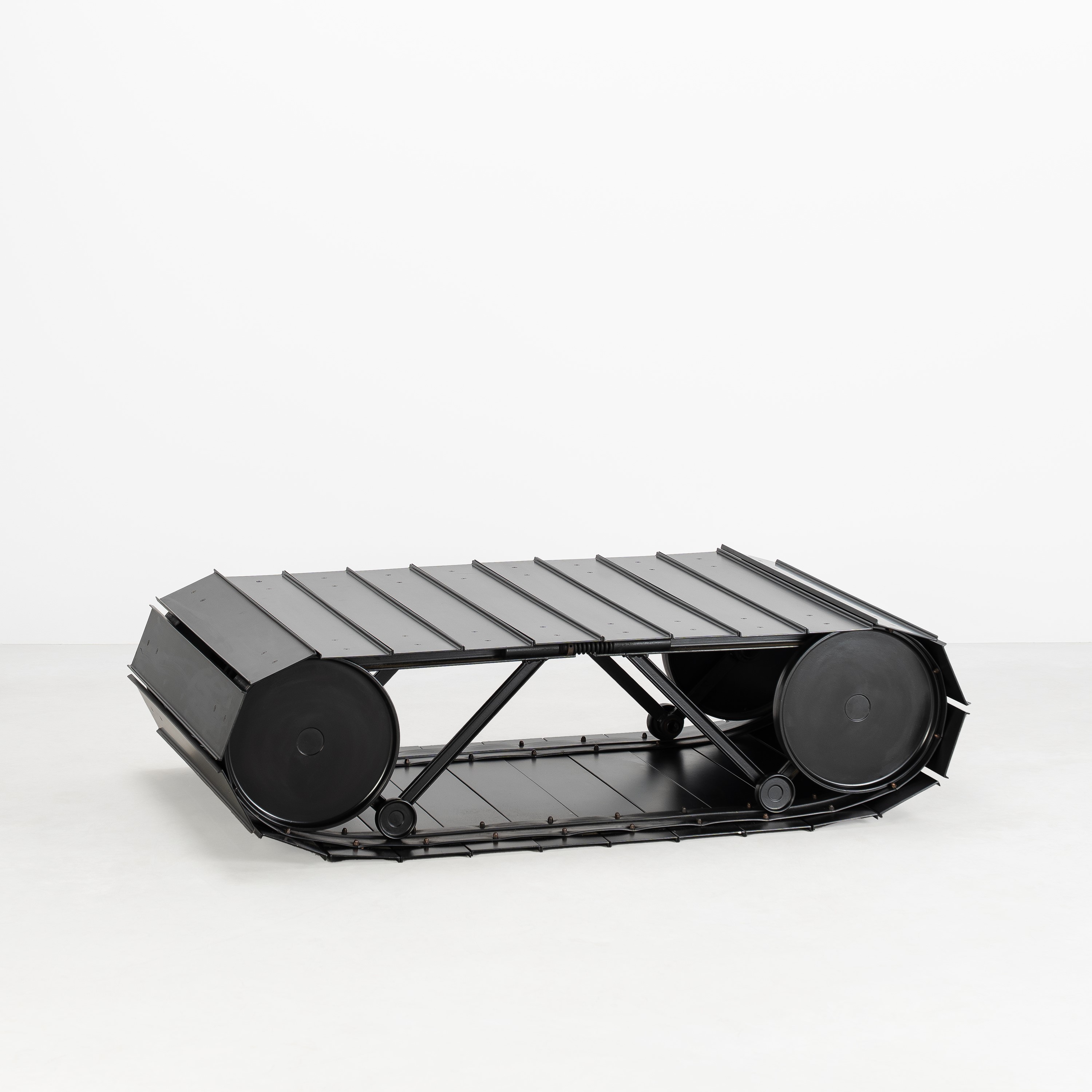 PAOLO PALLUCCO E MIREILLE RIVIER, TAVOLINO CINETICO 'TANKETTE'