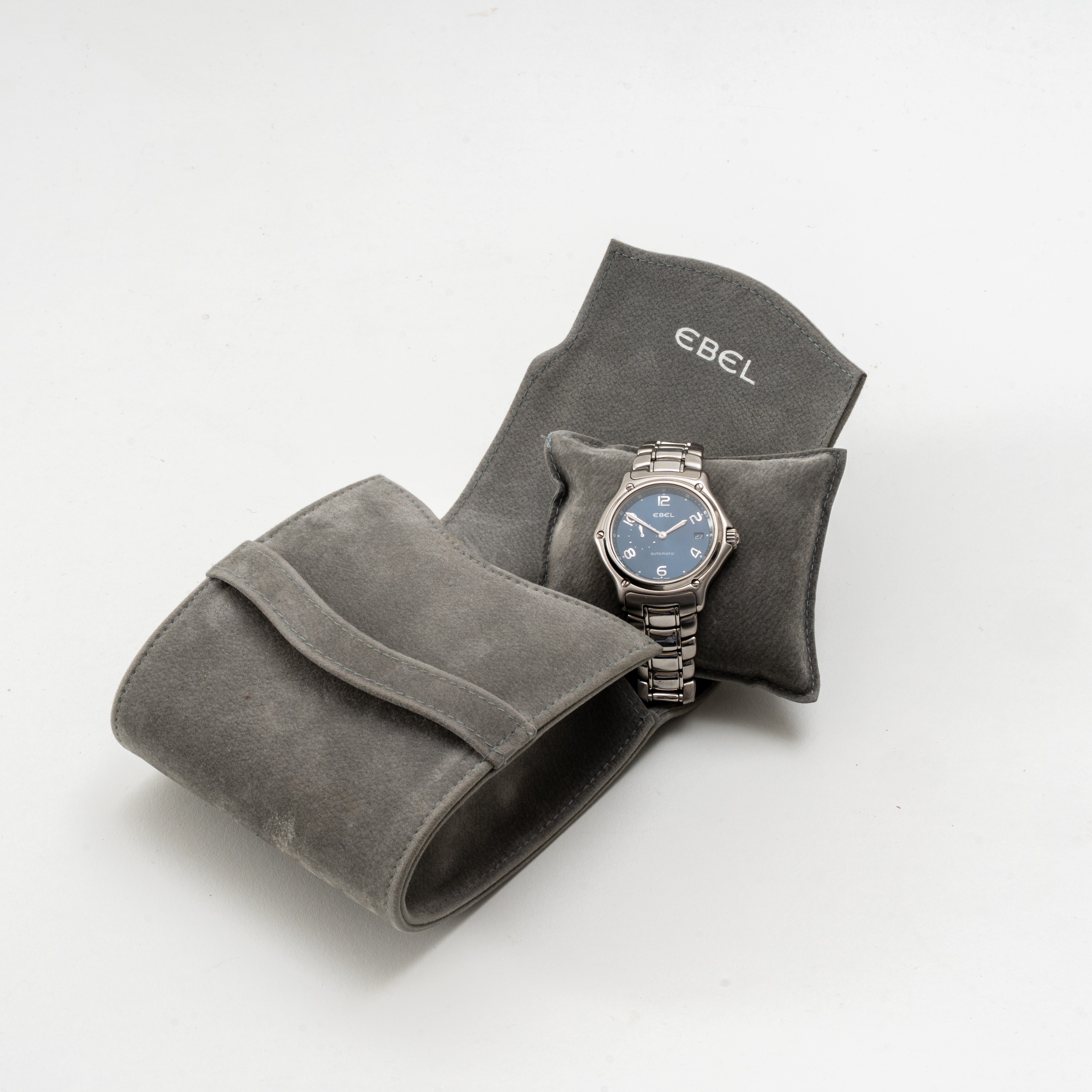 EBEL - 1911OROLOGIO IN ACCIAIO A CARICA AUTOMATICA CON QUADRANTE BLU, PICCOLI SECONDI AD ORE NOVE...