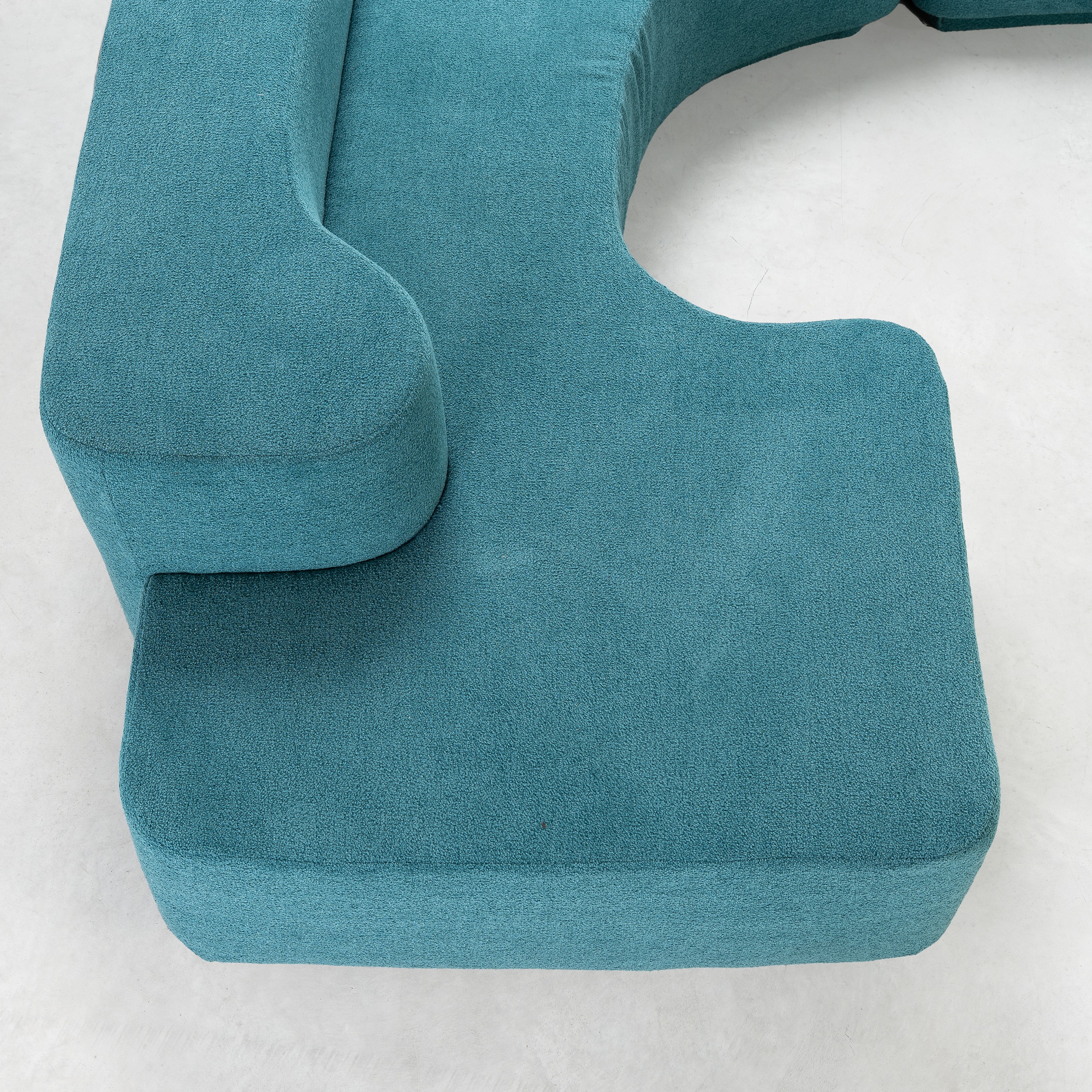 ROBERTO PAMIO, NOTI MASSARI E RENATO TOSO, DIVANO ANGOLARE 'LARA'