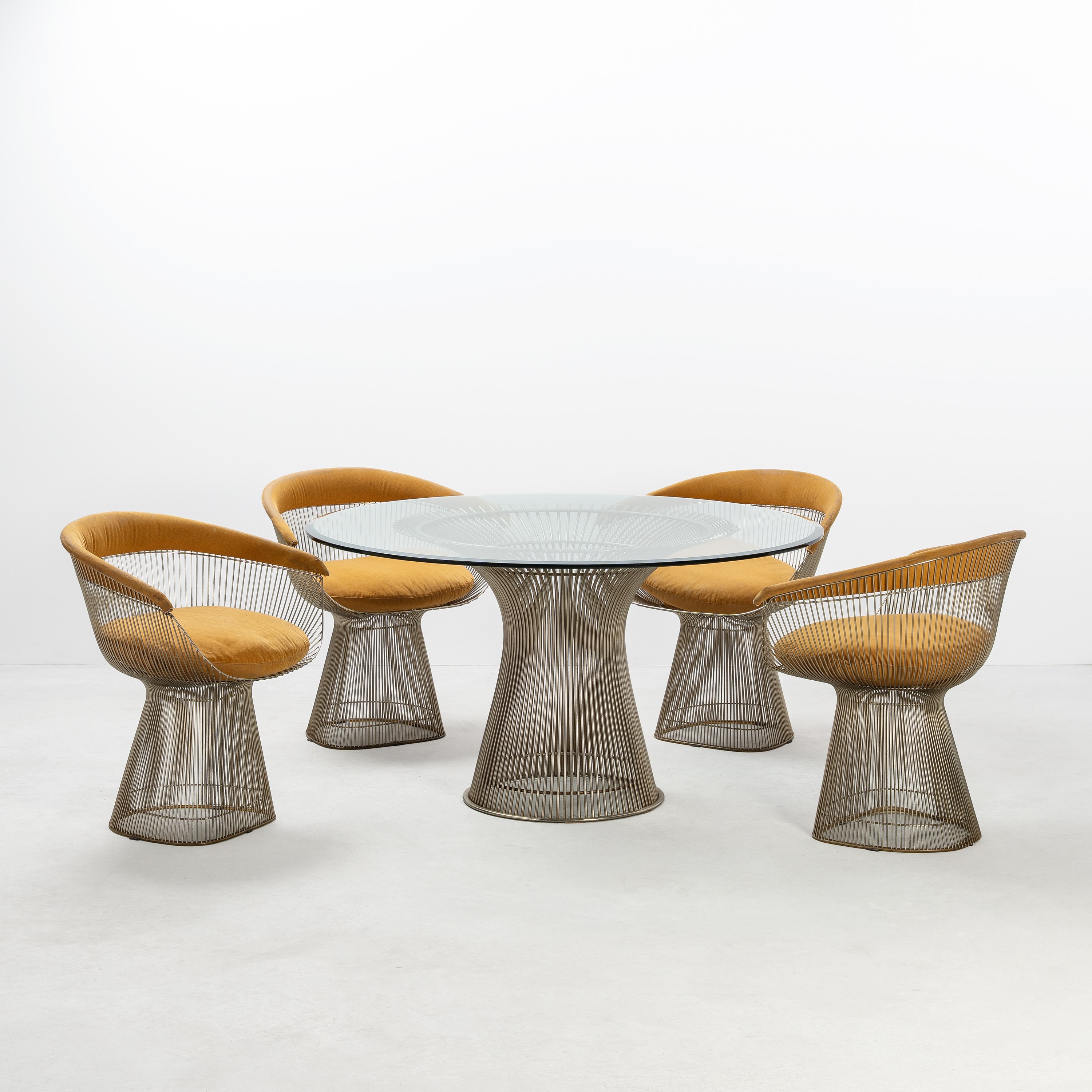 WARREN PLATNER, TAVOLO E QUATTRO SEDIE