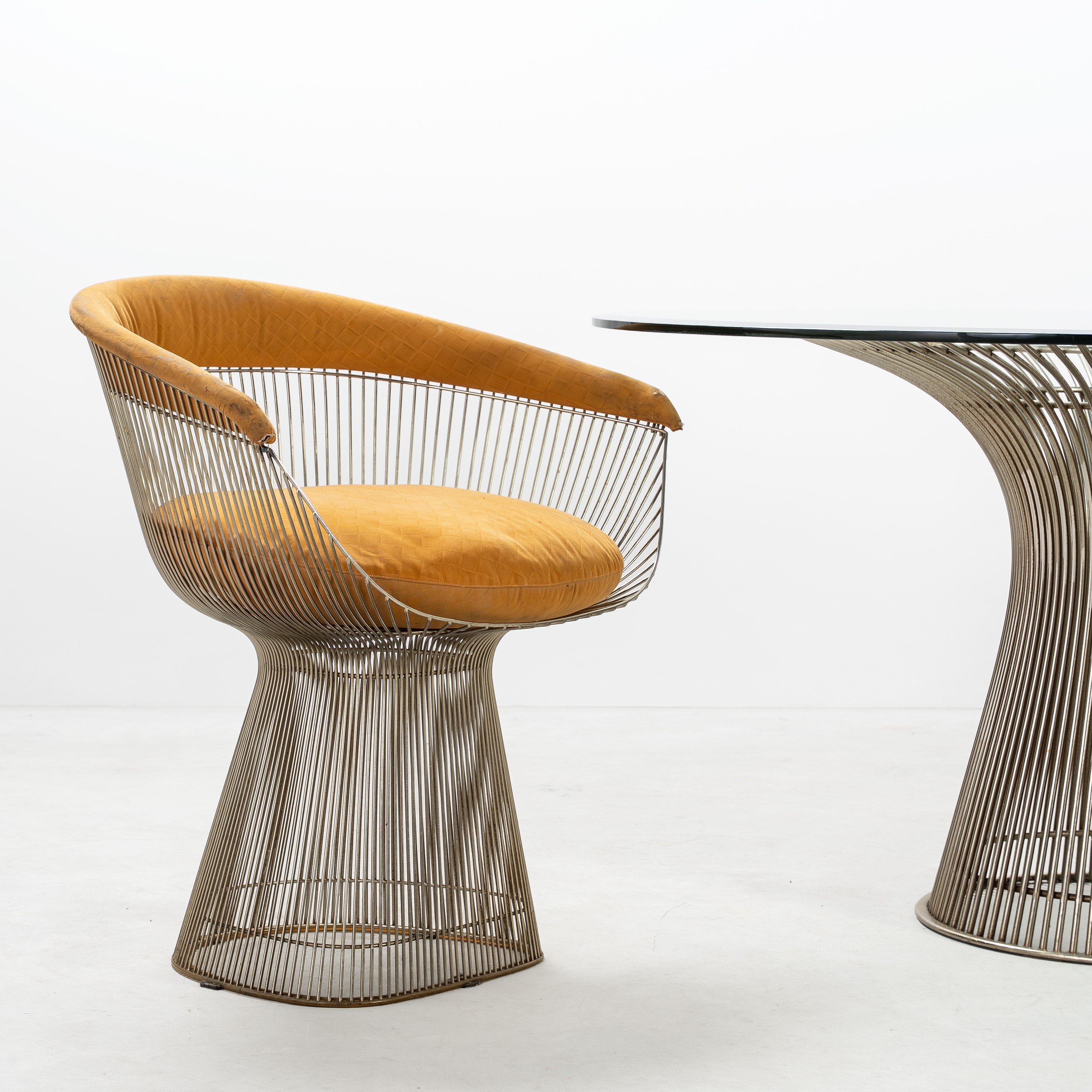 WARREN PLATNER, TAVOLO E QUATTRO SEDIE