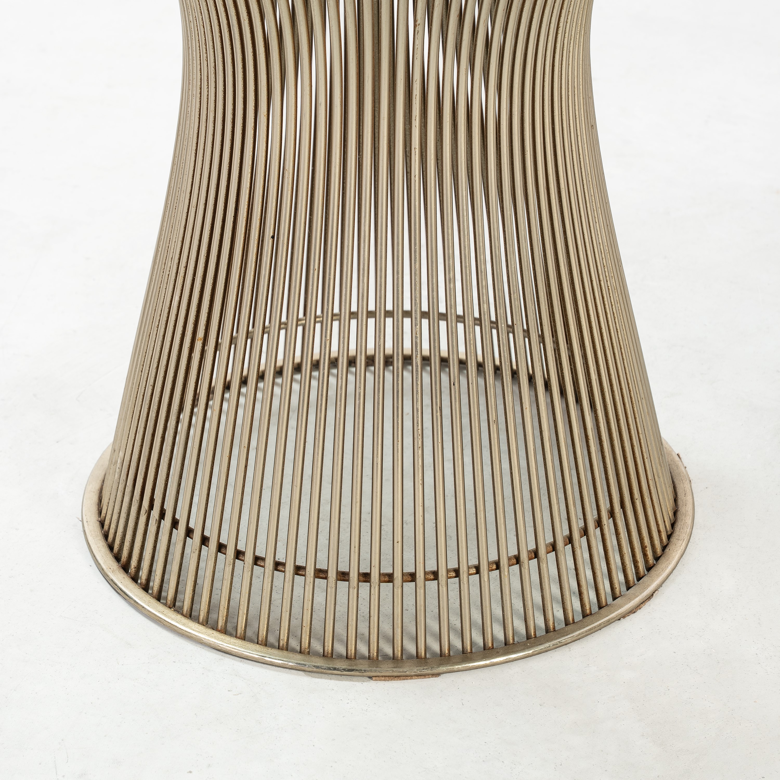 WARREN PLATNER, TAVOLO E QUATTRO SEDIE