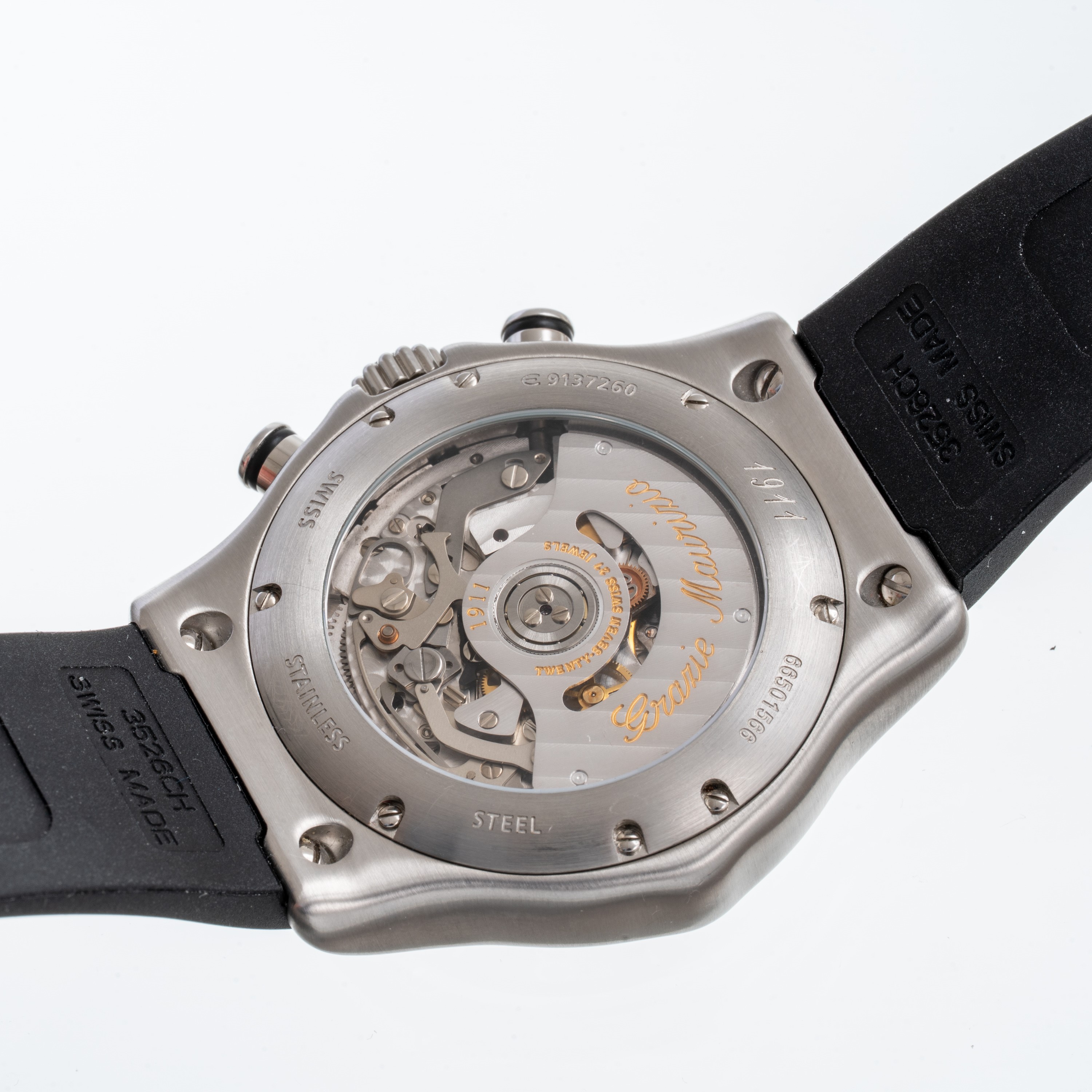 EBEL 1911 CHRONOGRAPHCRONOGRAFO A CARICA AUTOMATICA IN ACCIAIO CON QUADRANTE NERO, FONDELLO A VIS...