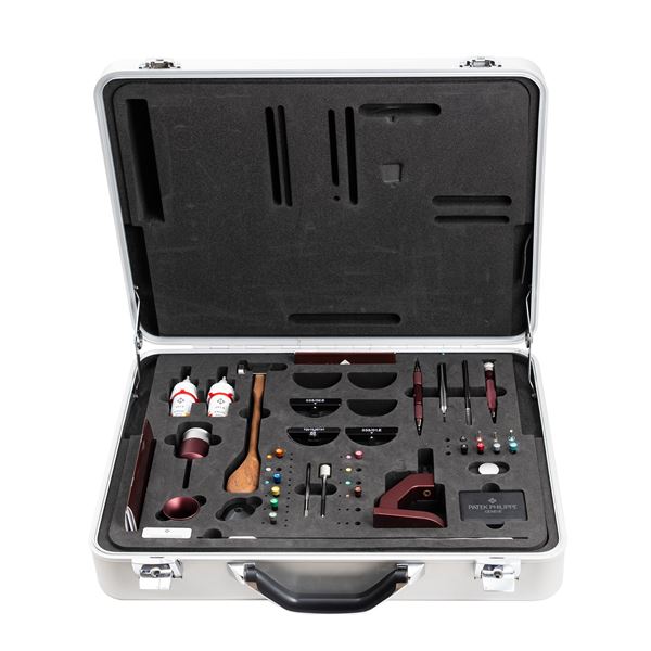 PATEK PHILIPPE - SUITCASE WATCHMAKER SUITCASE