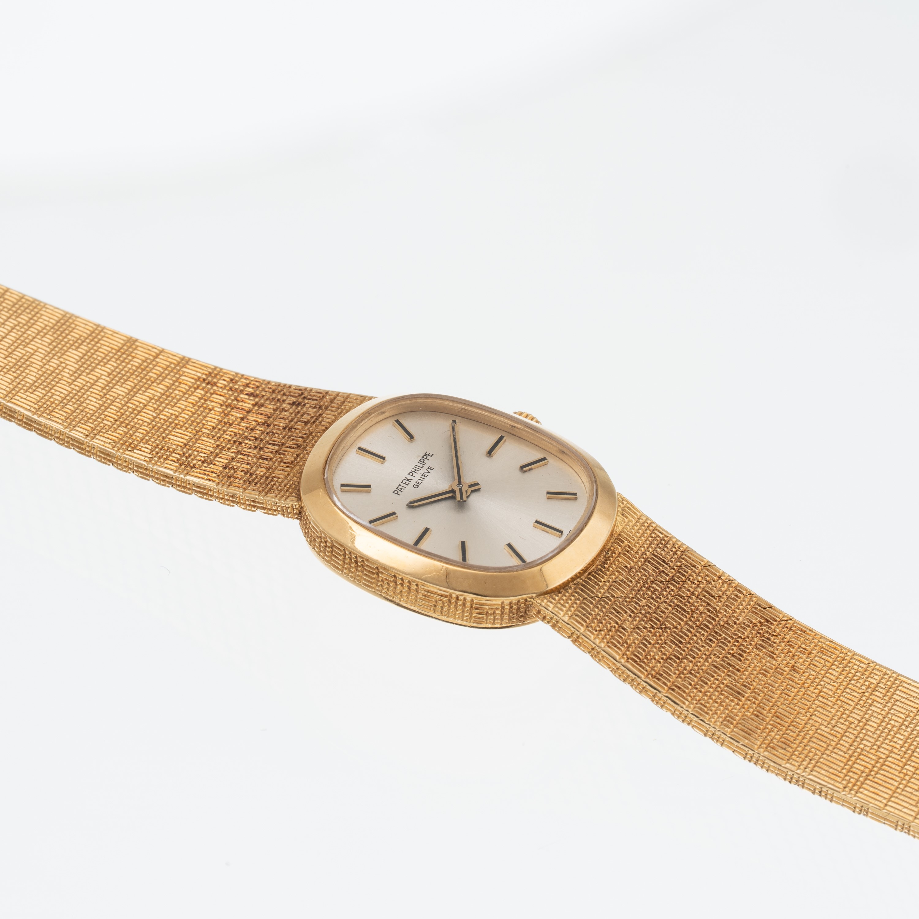 PATEK PHILIPPE - ELLIPSE OROLOGIO SOLO TEMPO IN ORO GIALLO 18 KT A CARICA MANUALE CON BRACCIALE I...