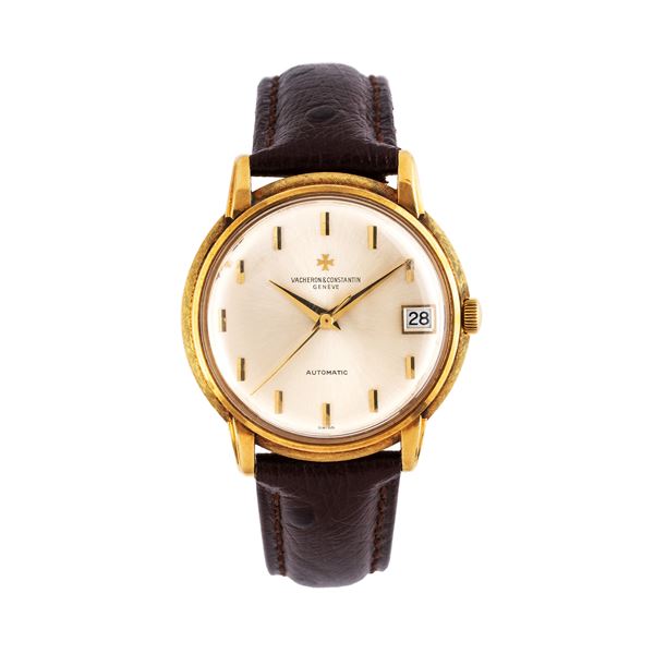 VACHERON CONSTANTIN - VACHERON CONSTANTIN 18KT YELLOW GOLD AUTOMATIC WINDING WATCH WITH ENGRAVED CASE AND THREE-HOUR DATE DISPLAY