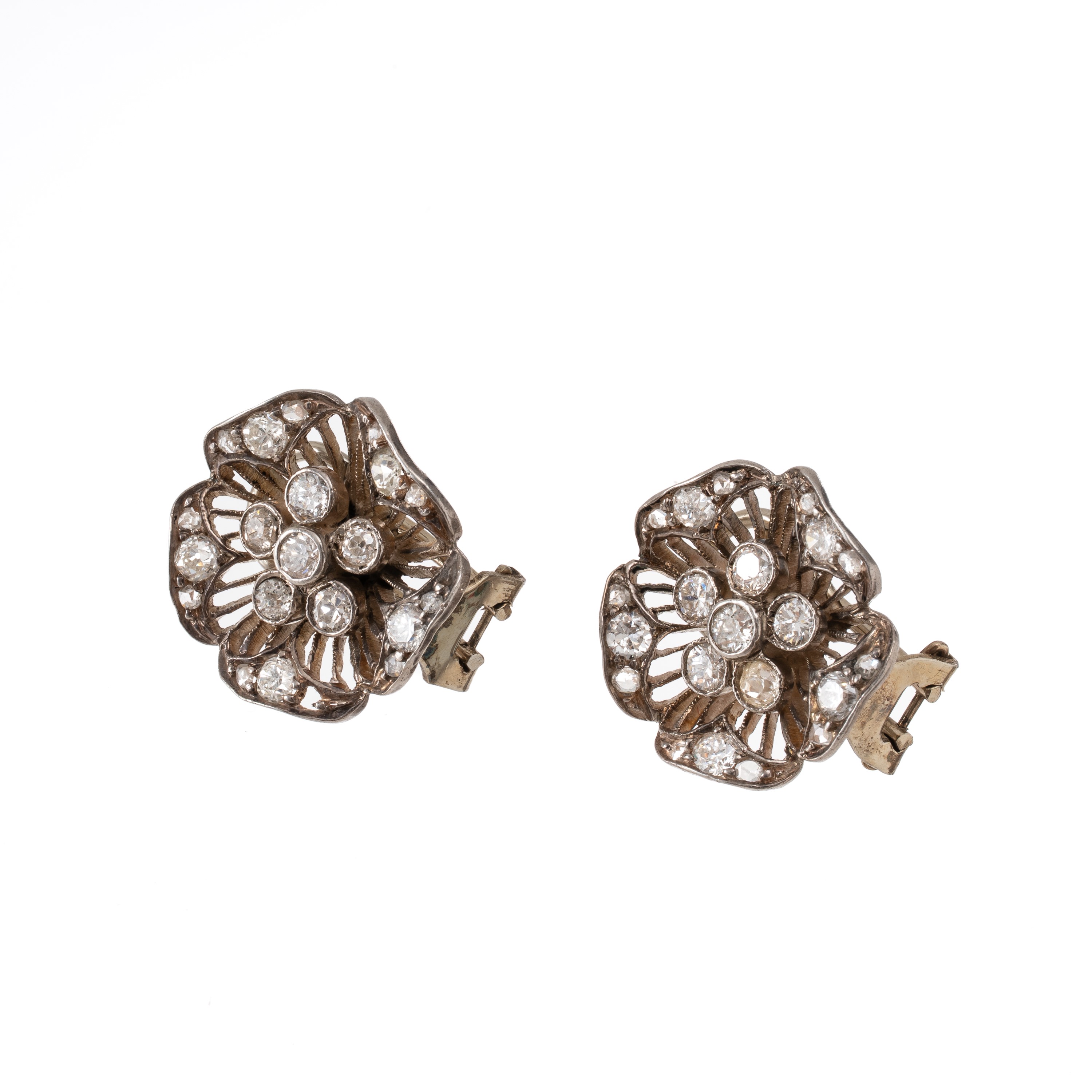 ORECCHINI IN ORO 18 KT E DIAMANTI