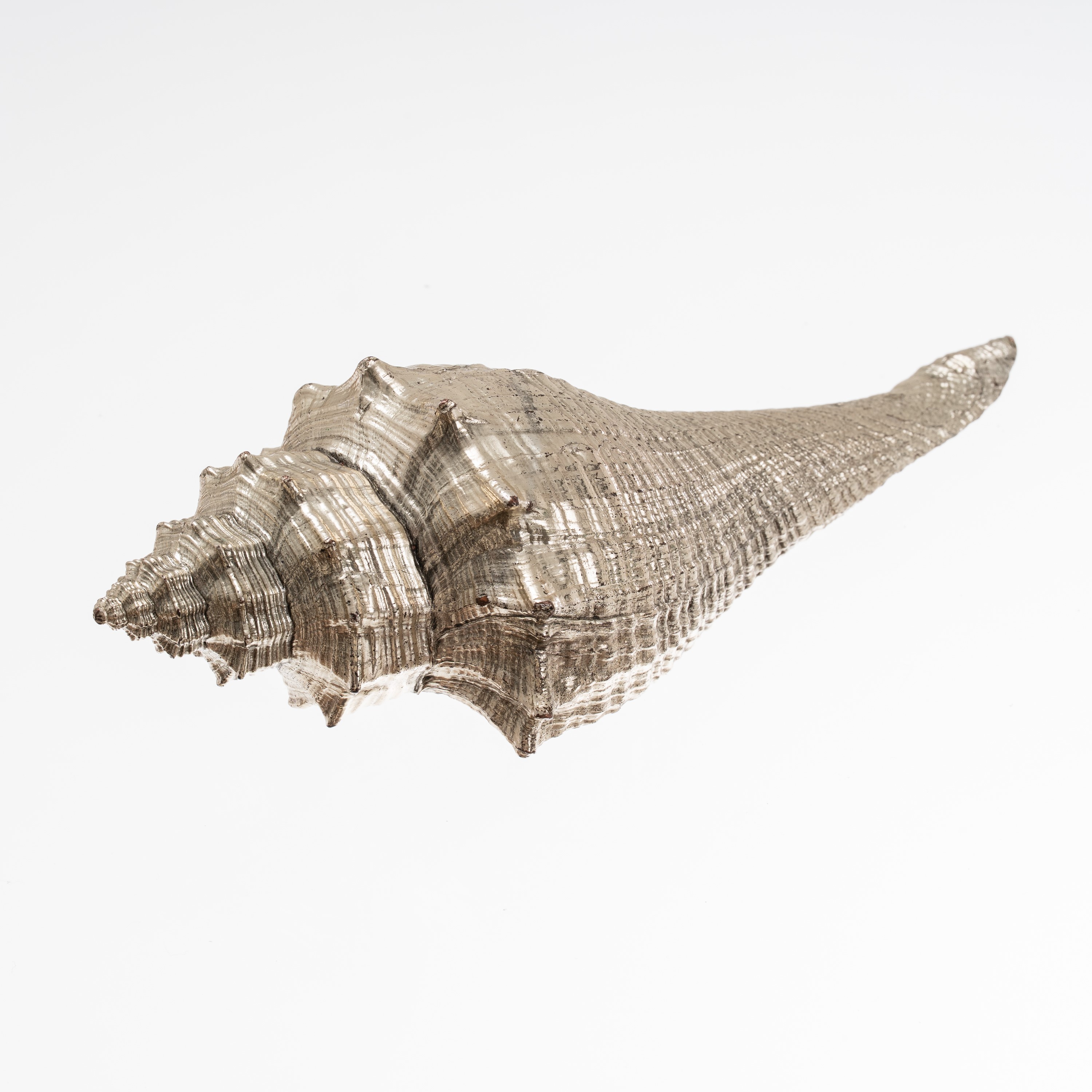 M. BUCCELLATI - TRE CONCHIGLIE RIVESTITE IN ARGENTO